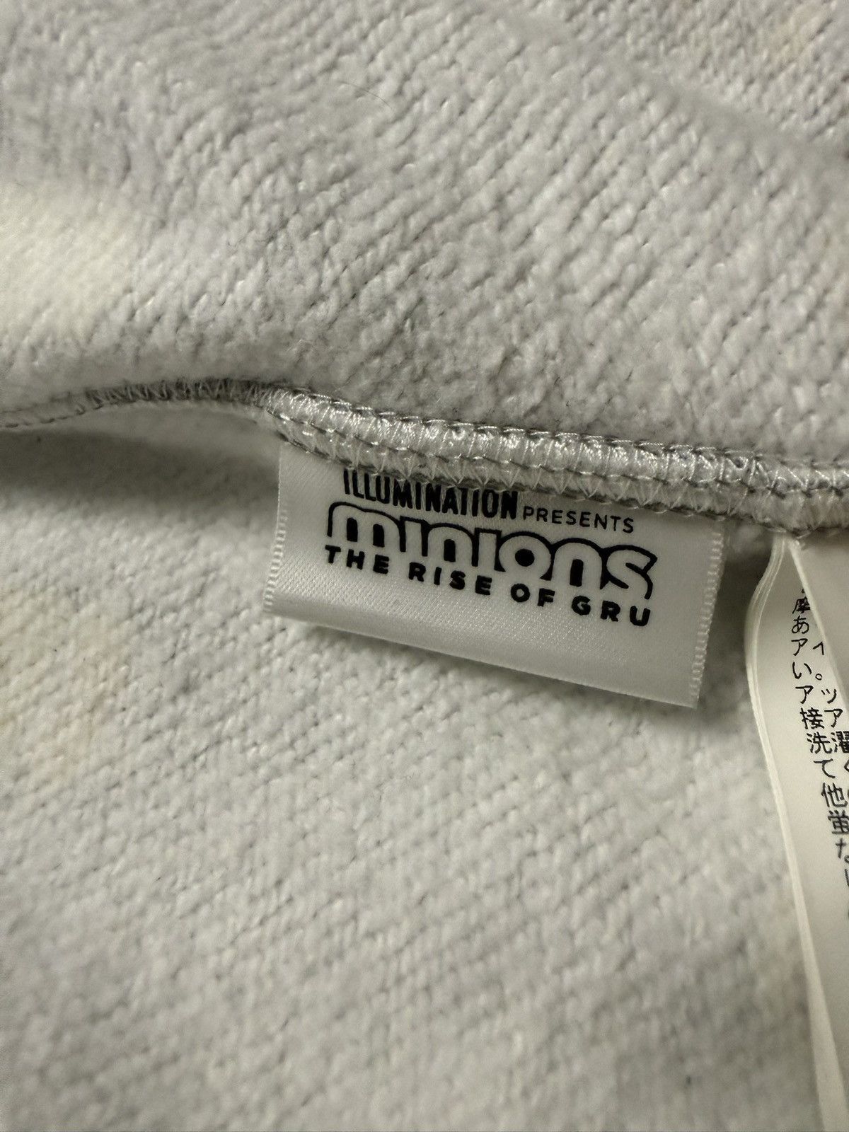 Bape BAPE x Minions grey shark hoodie Size US L / EU 52-54 / 3 - 13 Thumbnail