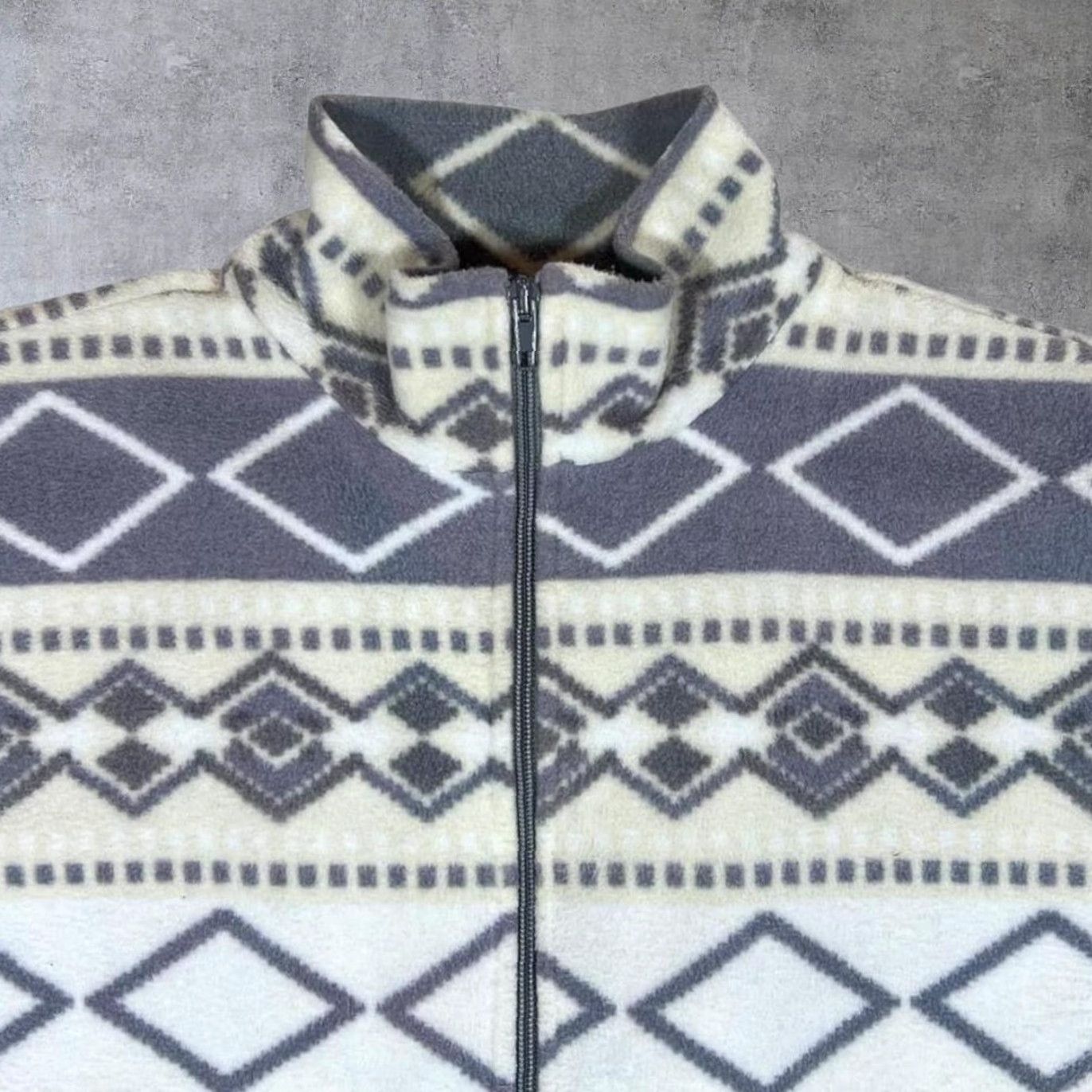 Vintage VINTAGE Crazy Abstract Patterned Zip Fleece Gilet Men L Light general wear Grey/Cream/White Pocketed 24" Pit to Pit 30" Length Mens Size US L / EU 52-54 / 3 - 3 Thumbnail