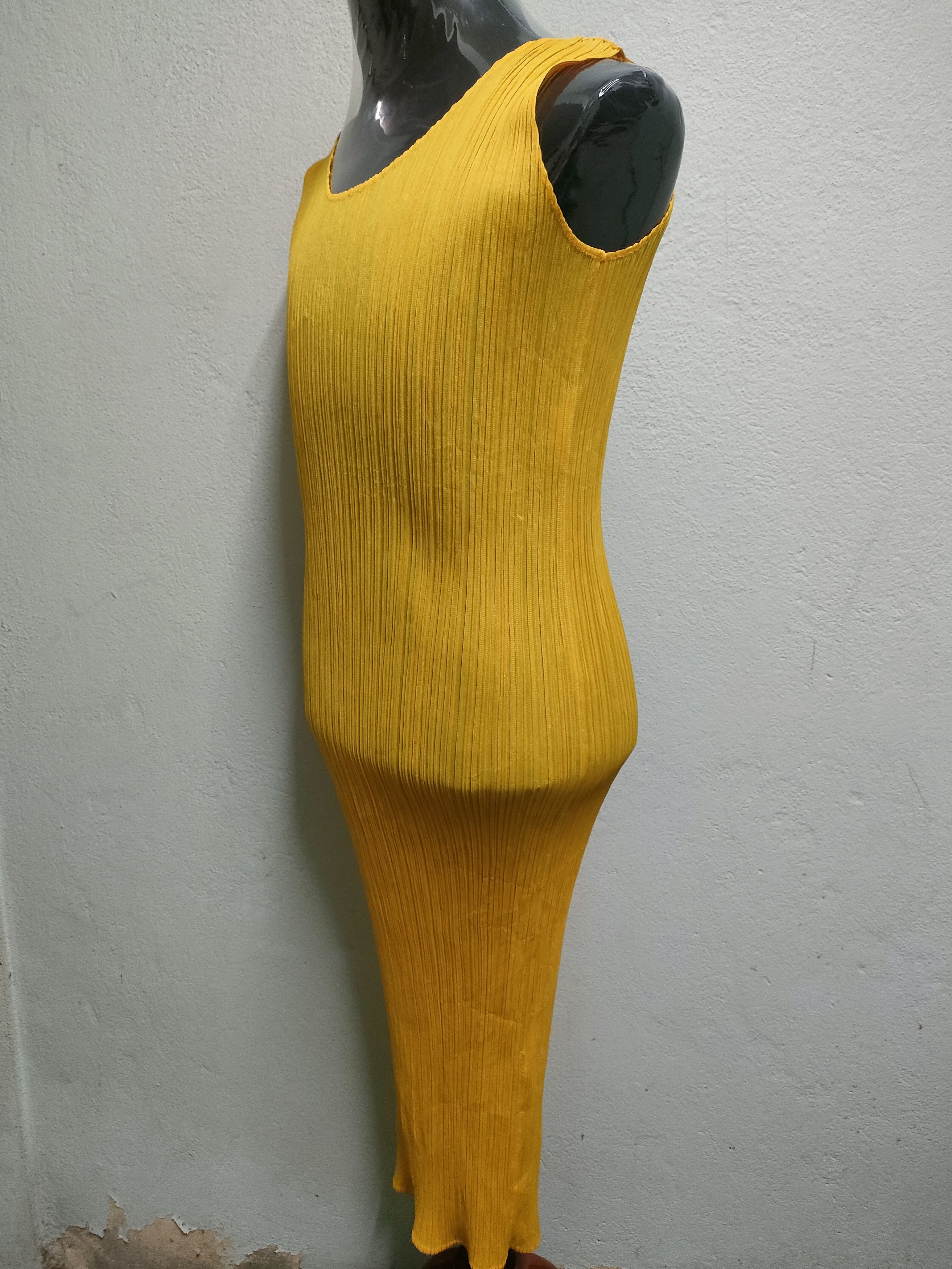 Issey Miyake × Pleats Please Issey Miyake Pleats Please Sleeveless Mustard Dress Size S / US 4 / IT 40 - 3 Thumbnail