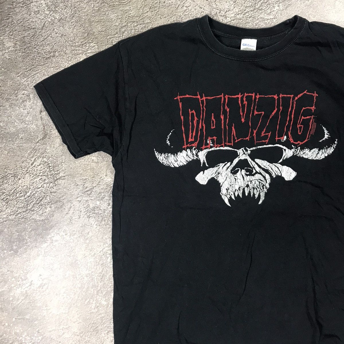 Vintage Vintage Y2K Danzig Skull Graphic Tee Horror Punk Dark Slim L Size US L / EU 52-54 / 3 - 3 Thumbnail