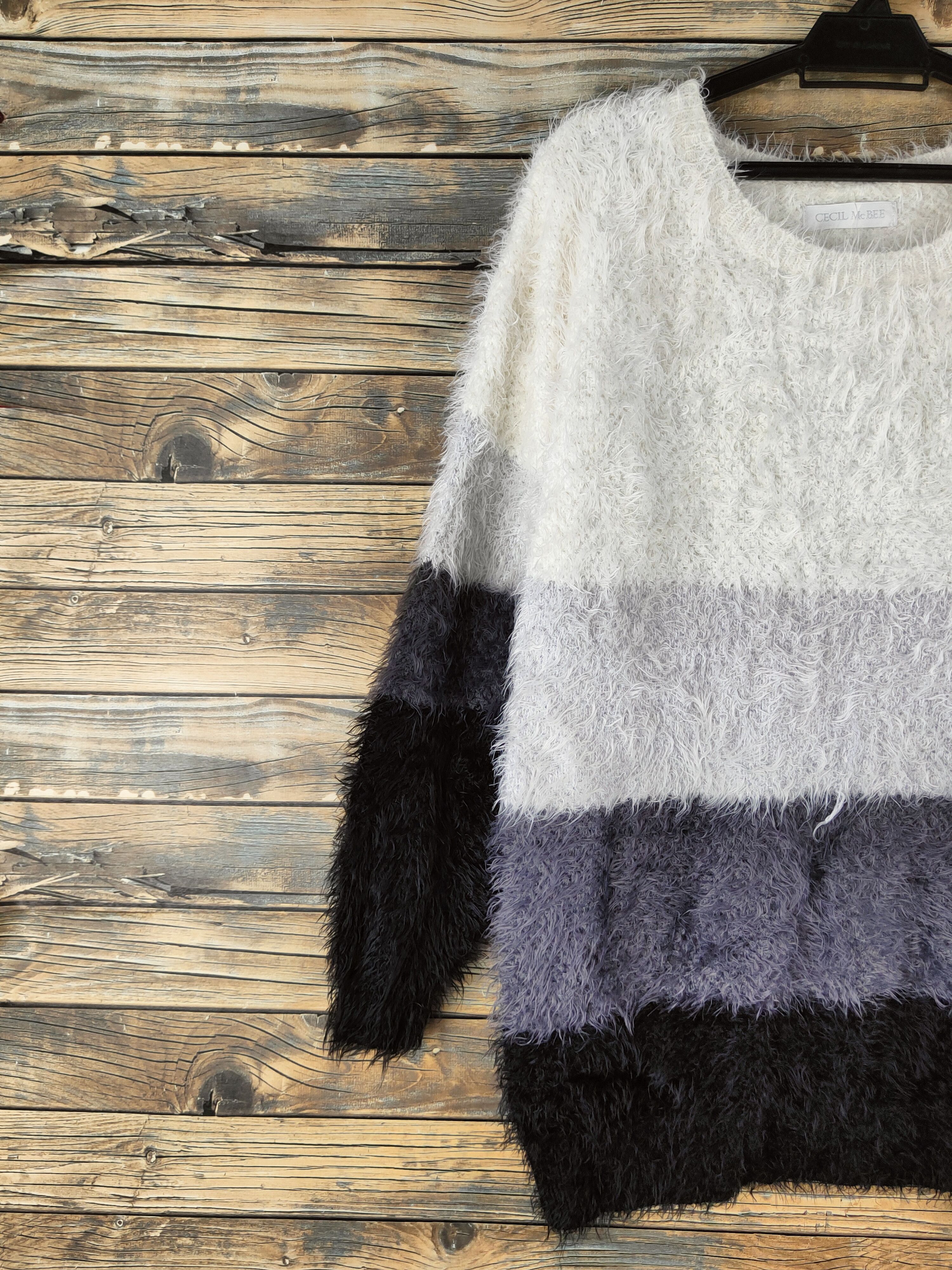 Japanese Brand DL Cecil McBee shaggy Fur Mohair Knitwear #46-1007 Size M / US 6-8 / IT 42-44 - 3 Thumbnail