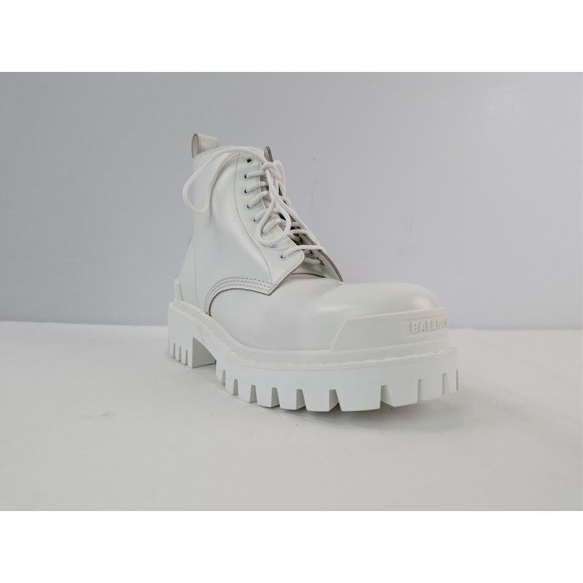 Balenciaga o1rshd1 Strike L20 Boots in Optic White Size US 7 / EU 40 - 2 Thumbnail
