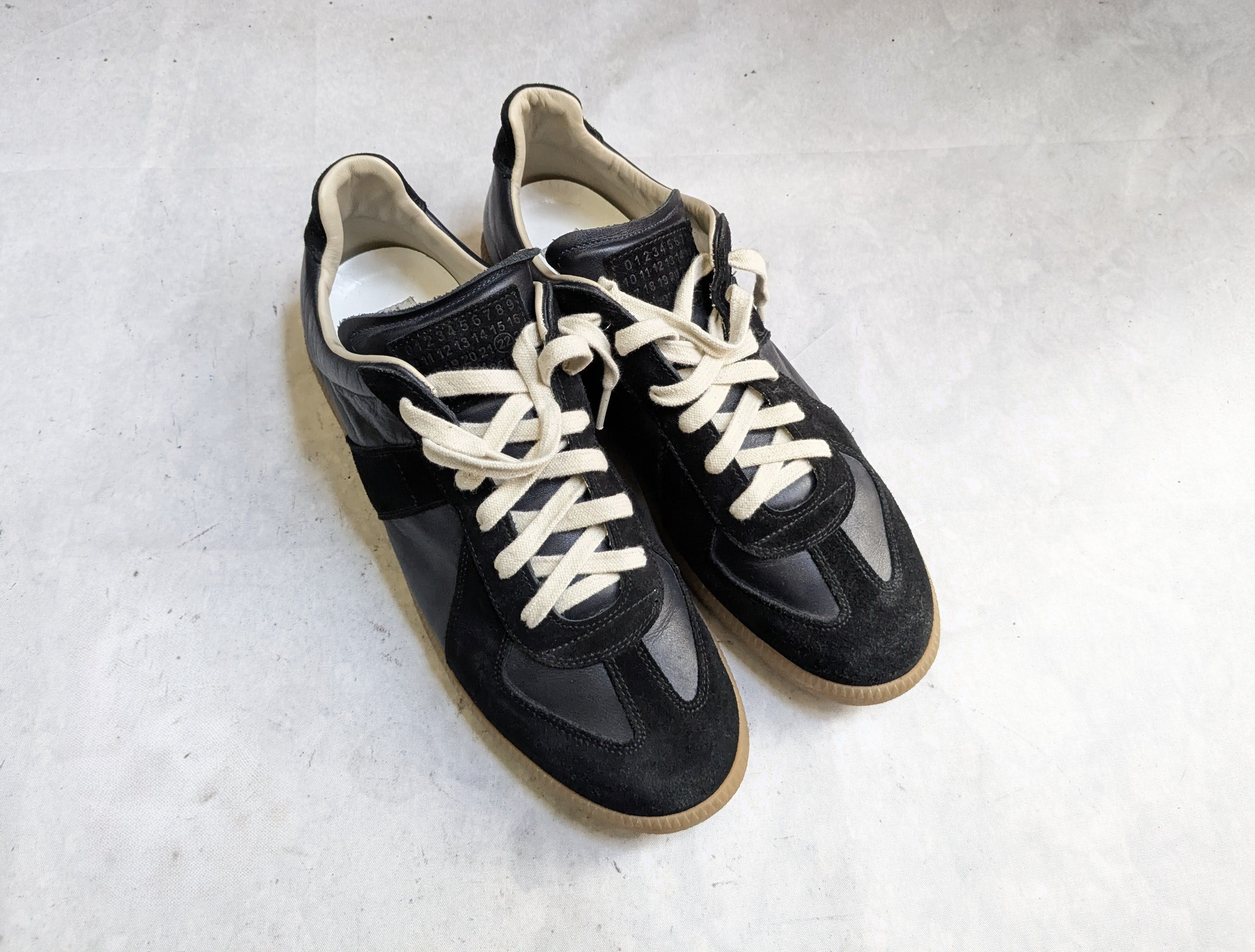 Maison Margiela Maison Margiela Replica GAT Black Navy Blue 11 44 Gum Size US 11 / EU 44 - 4 Thumbnail