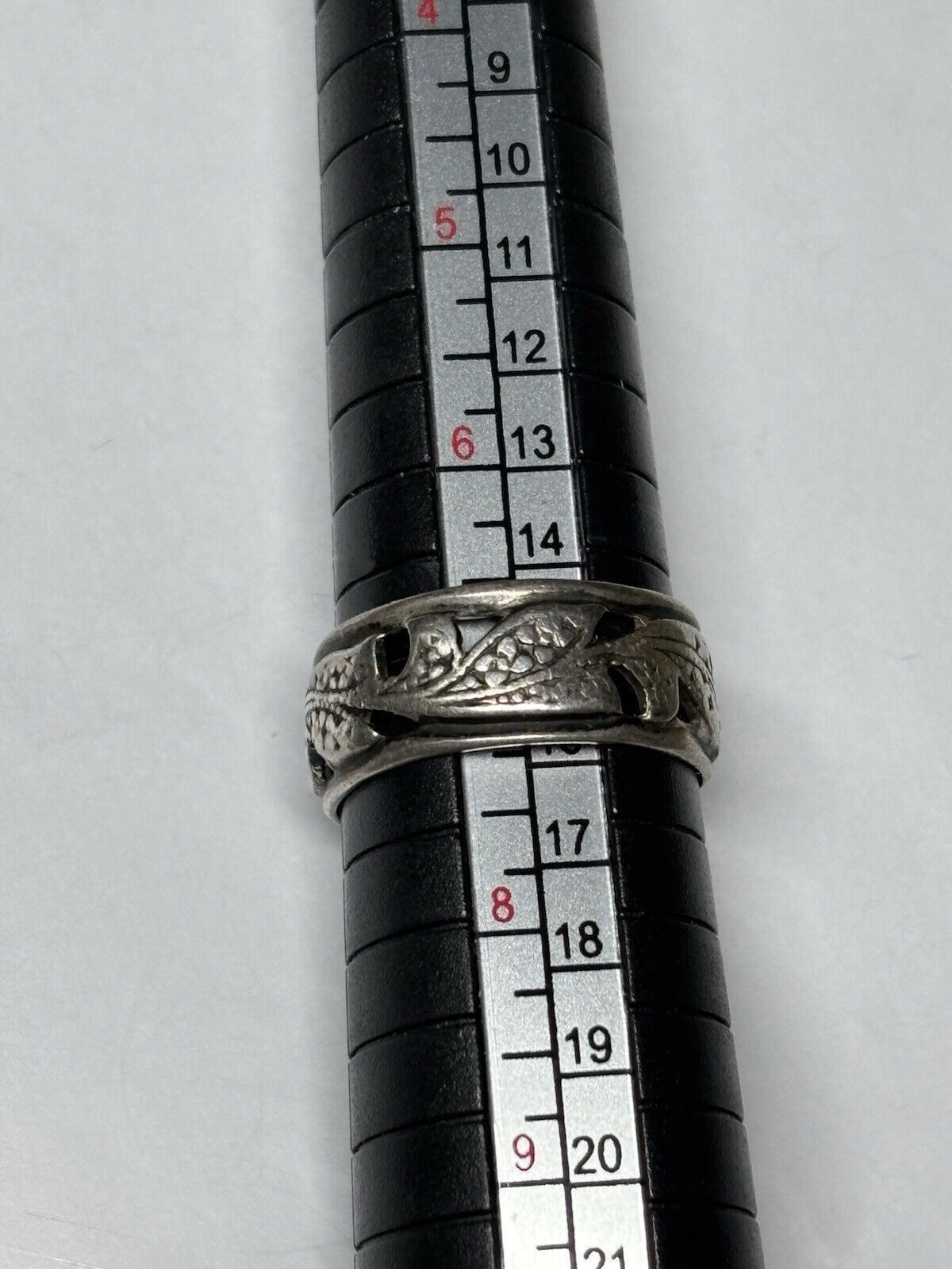 Other Vintage Sterling Silver Carved Floral Patterned Ring Size 7 Size ONE SIZE - 7 Thumbnail