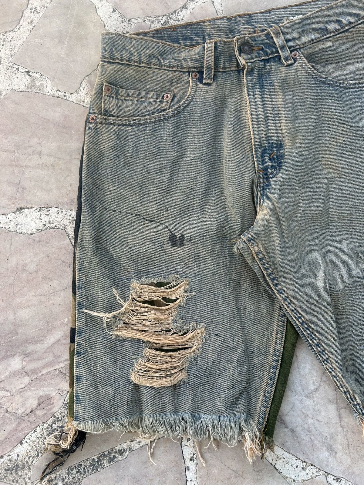 Levi's Levis 565 Denim Camo Shorts Size US 31 - 3 Thumbnail