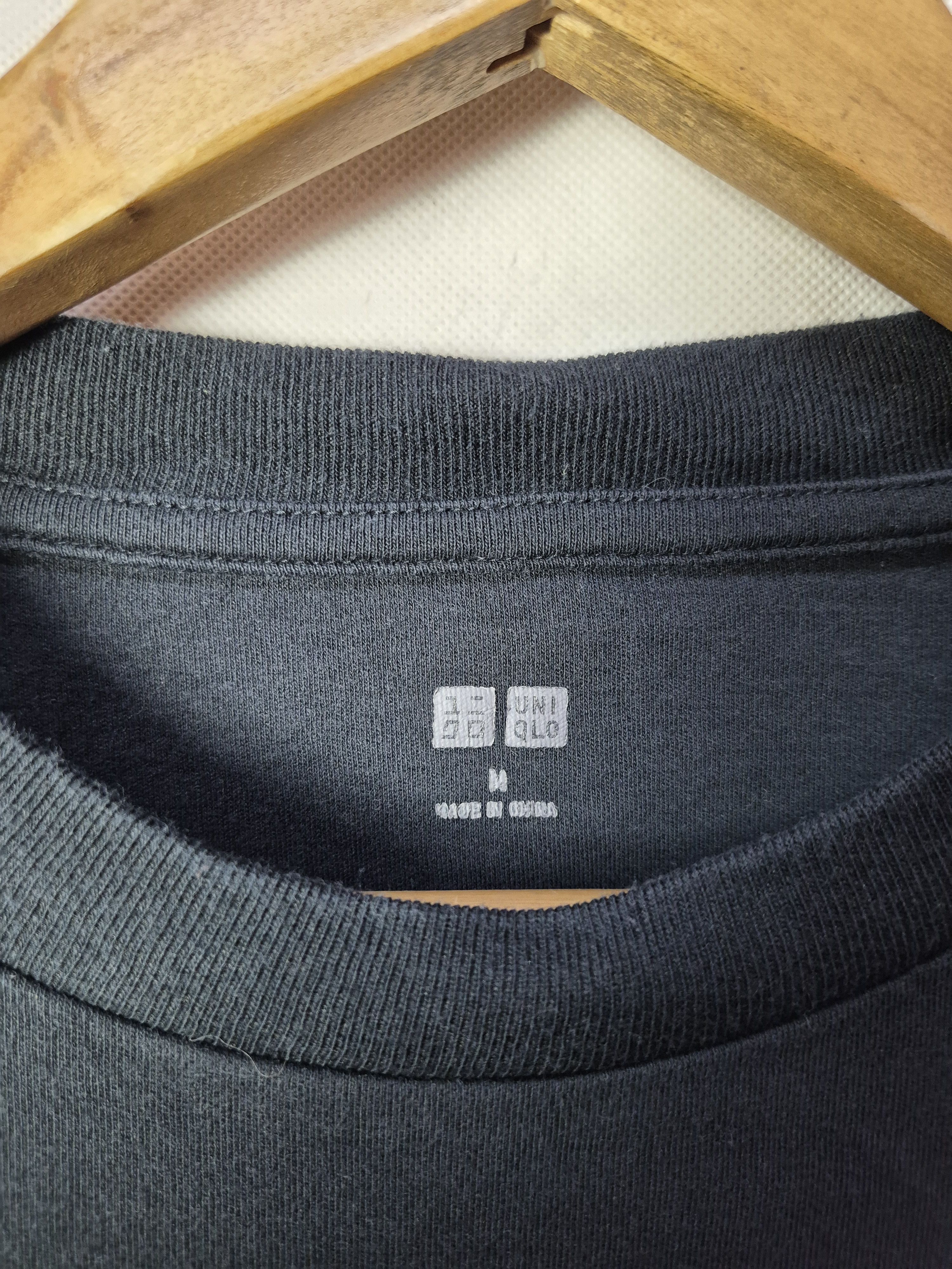 Japanese Brand × Uniqlo 🔥 Uniqlo Plain Black Longsleeves Tee Size US M / EU 48-50 / 2 - 6 Thumbnail
