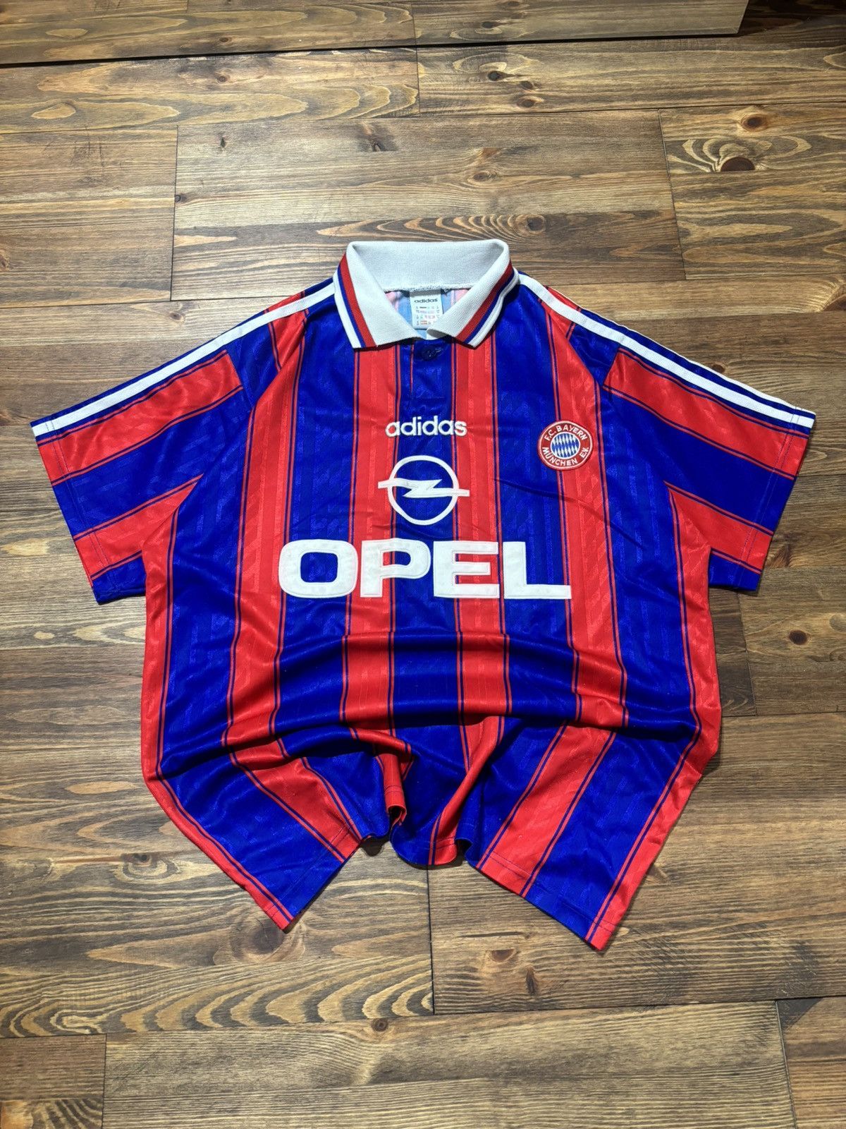 Adidas retro blokecore Adidas Bayern Munchen 1995/96/97 jersey Size US M / EU 48-50 / 2 - 1 Thumbnail