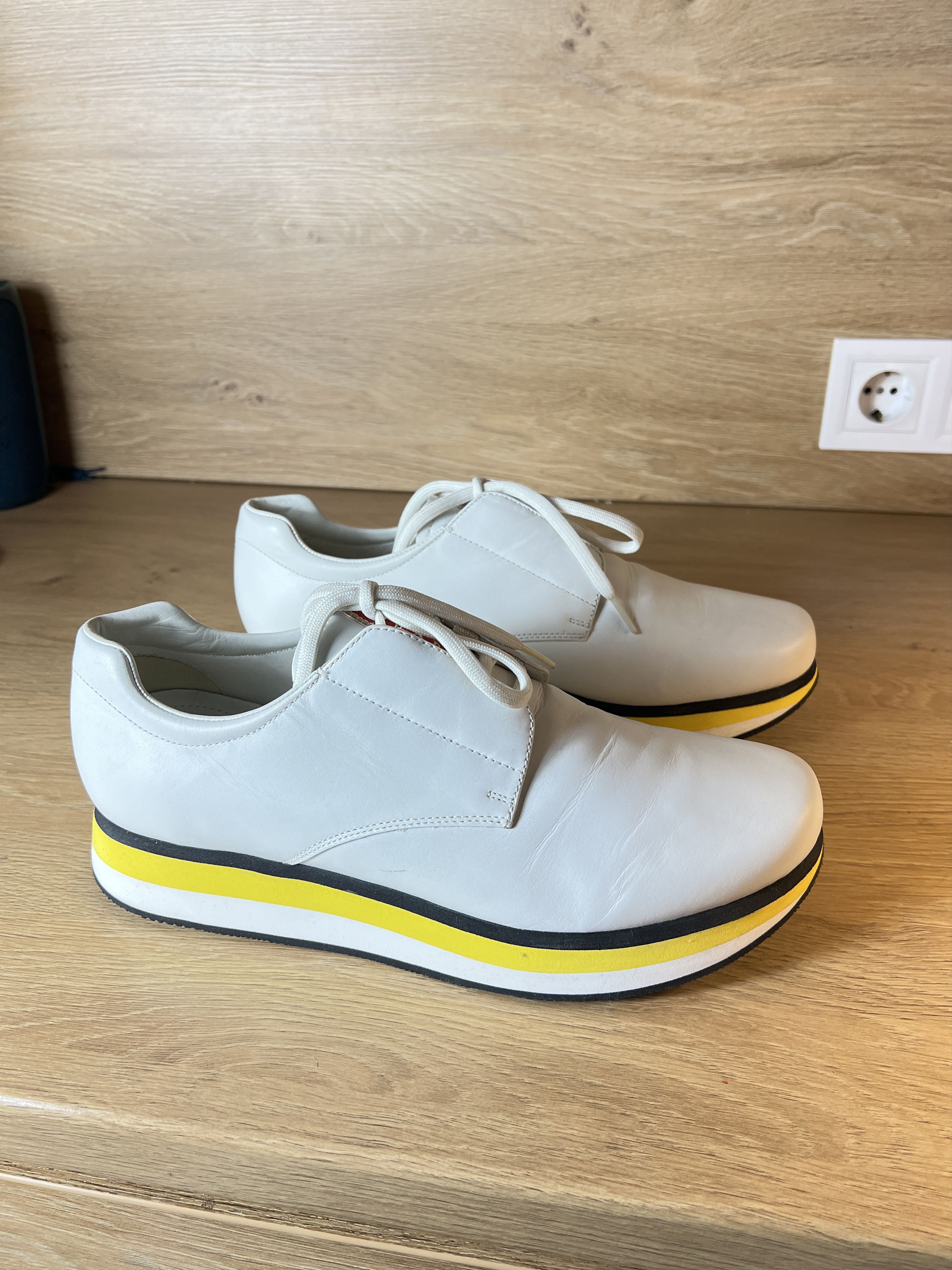 Prada prada sport leather white platform red tab Size US 9 / EU 42 - 4 Thumbnail