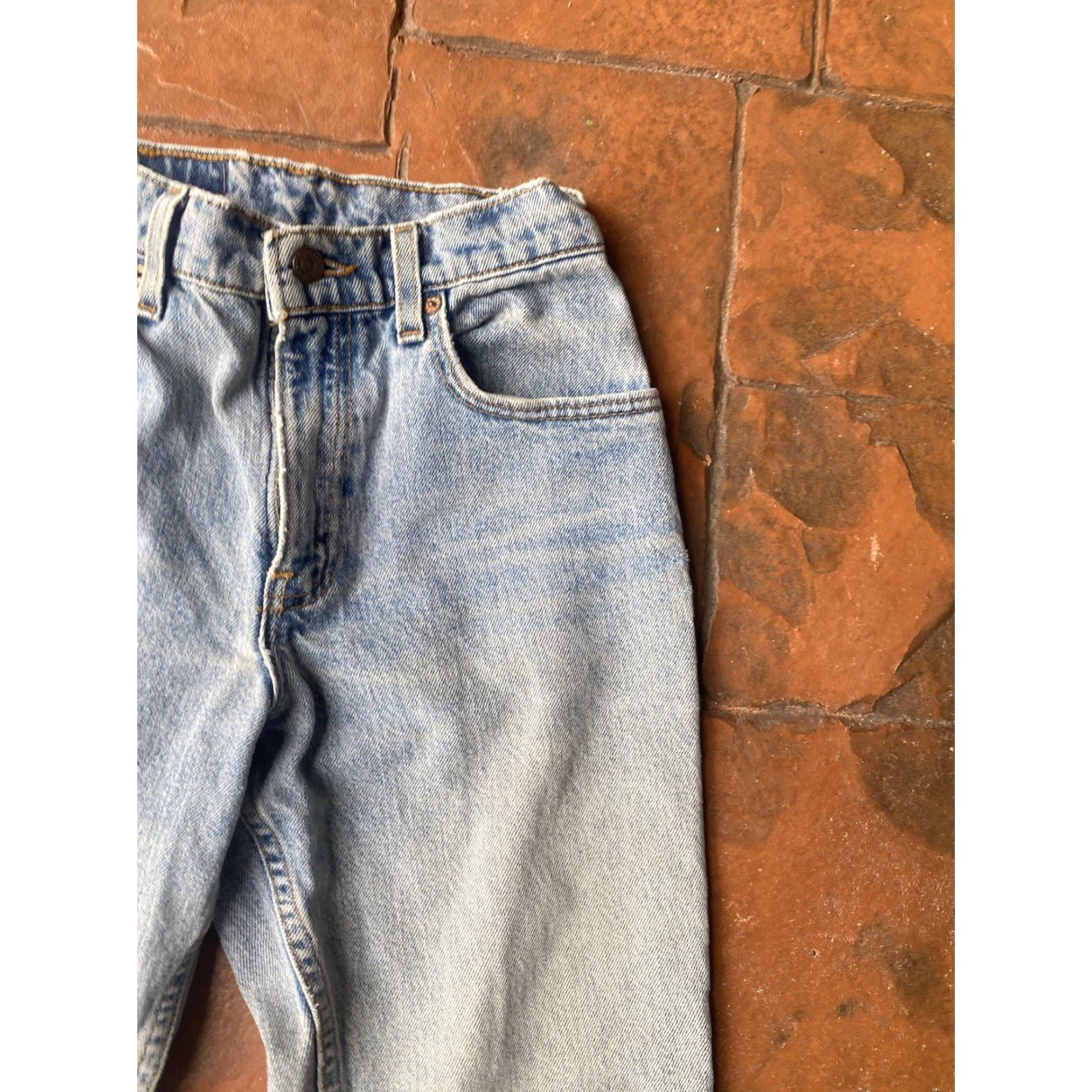 Levi's VINTAGE Levi's 550 Jeans Women's Junior 3 Relaxed Tapered USA Denim Blue 90s Y2K 5-Pocket Womens Jeans Size 26" / US 2 / IT 38 - 5 Thumbnail