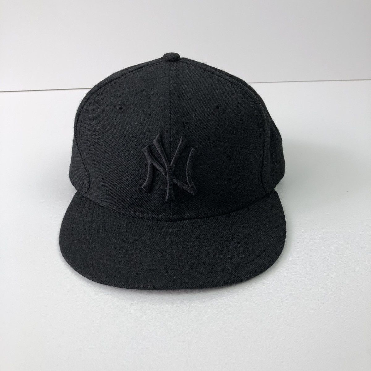 New Era × New York Yankees × Vintage New Era NY Yankees New York Vintage Wool Snapback Cap Black Size ONE SIZE - 2 Thumbnail