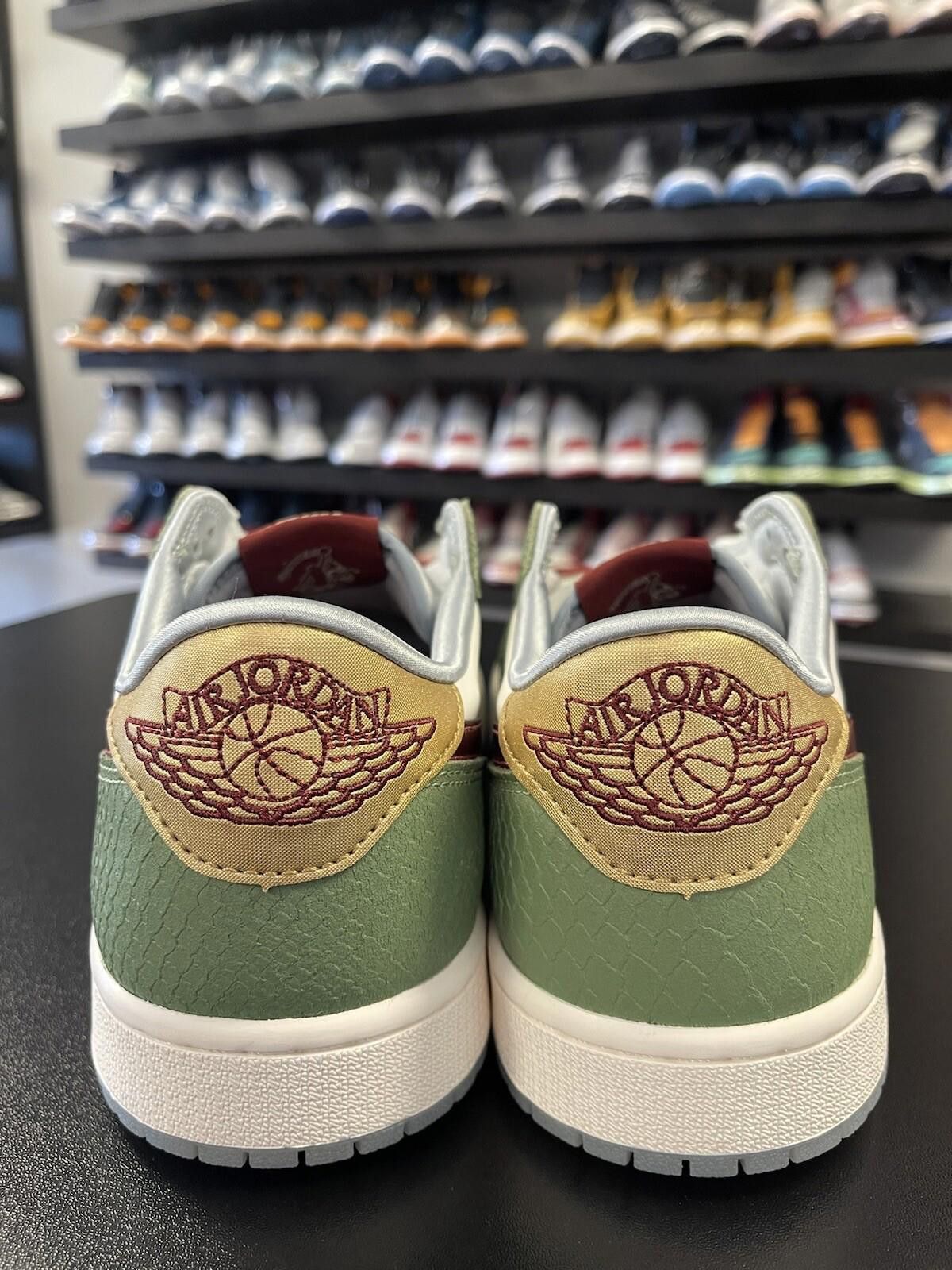 Nike Size 10.5 - Nike Air Jordan 1 Retro Low “Year of the Dragon" Size US 10.5 / EU 43-44 - 4 Thumbnail
