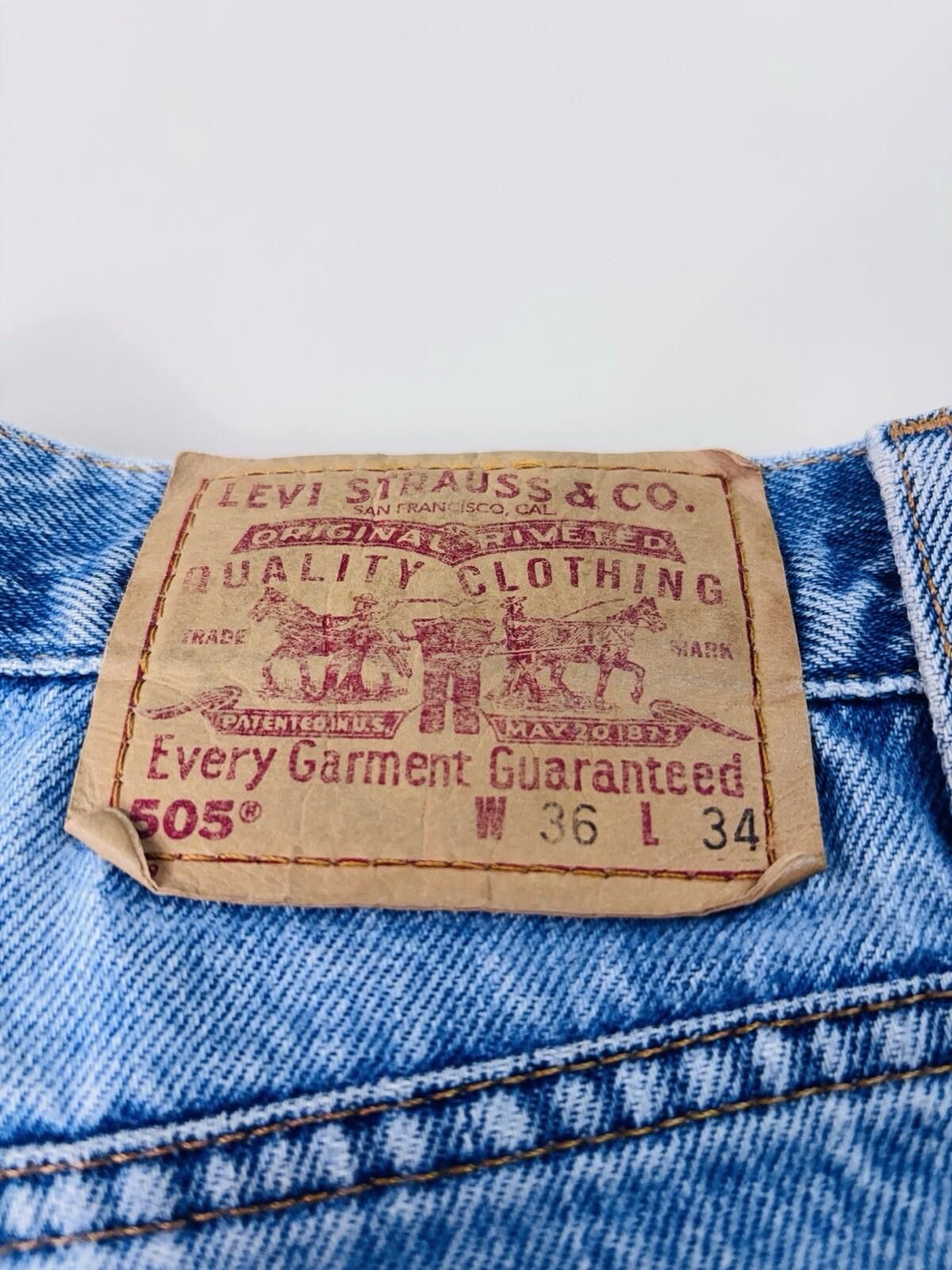 Levi's Vintage Men’s Levi's 550 relaxed fit tapered leg jeans 36x34 Size US 36 / EU 52 - 3 Thumbnail