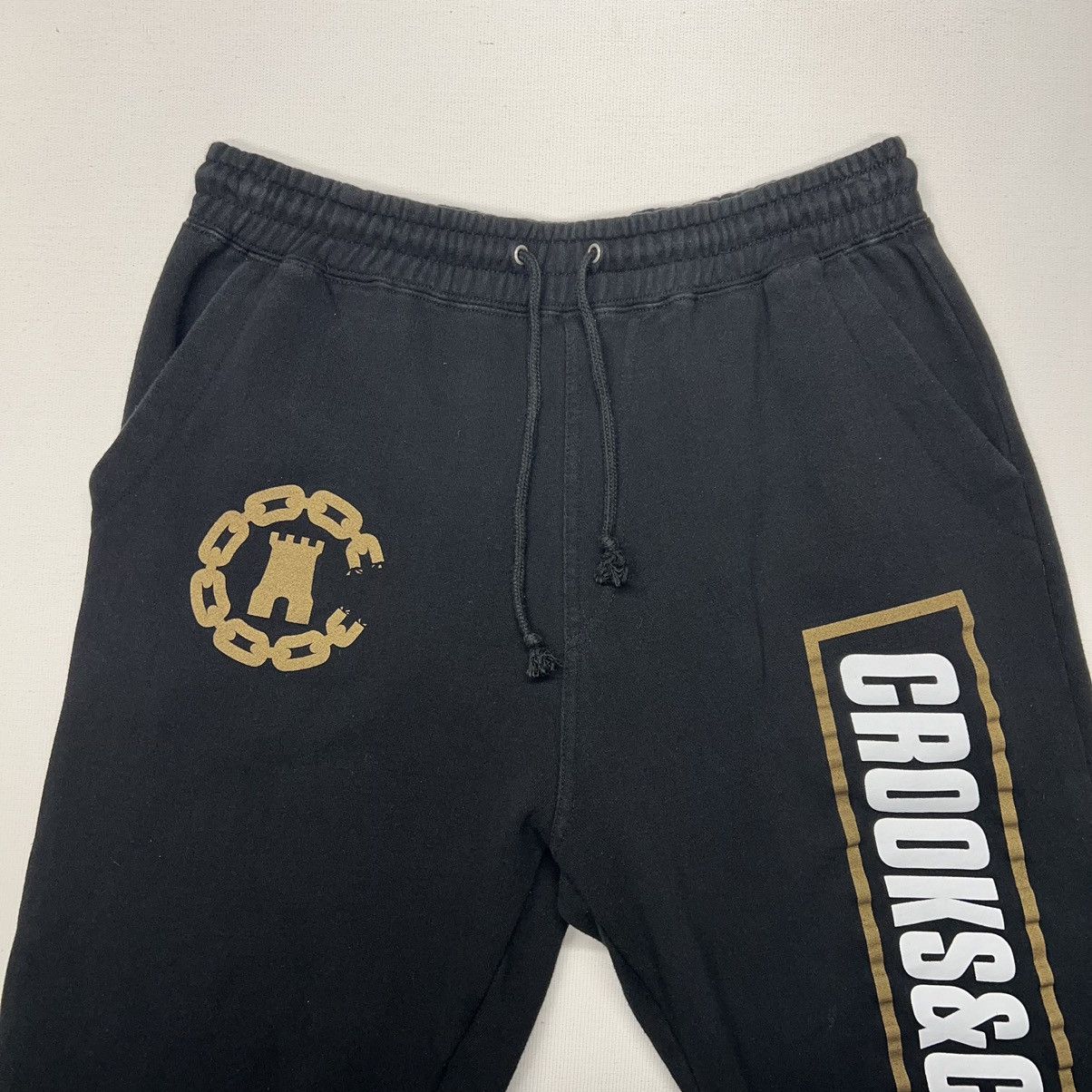 Crooks & Castles Crooks And Castles Sweatpants Black Jogger Logo Chains Y2K Size US 34 / EU 50 - 10 Thumbnail