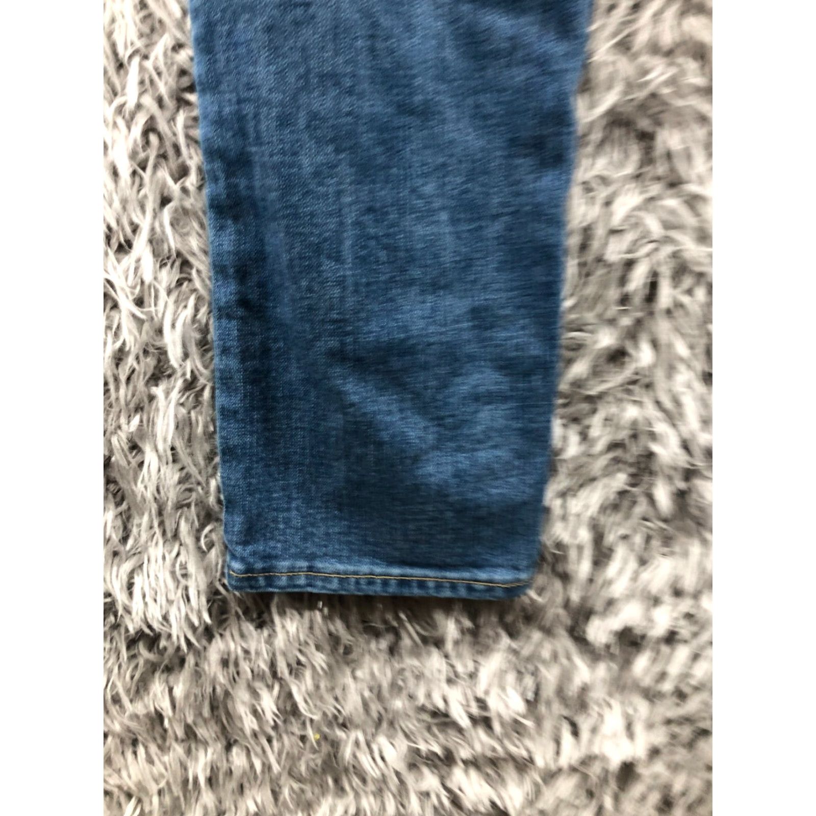 Old Navy Old Navy The Diva Jeans Skinny Women's Size 12 Regular Blue Medium Wash, 33" Waist, 33" Inseam Size 34" / US 12 / IT 48 - 7 Thumbnail