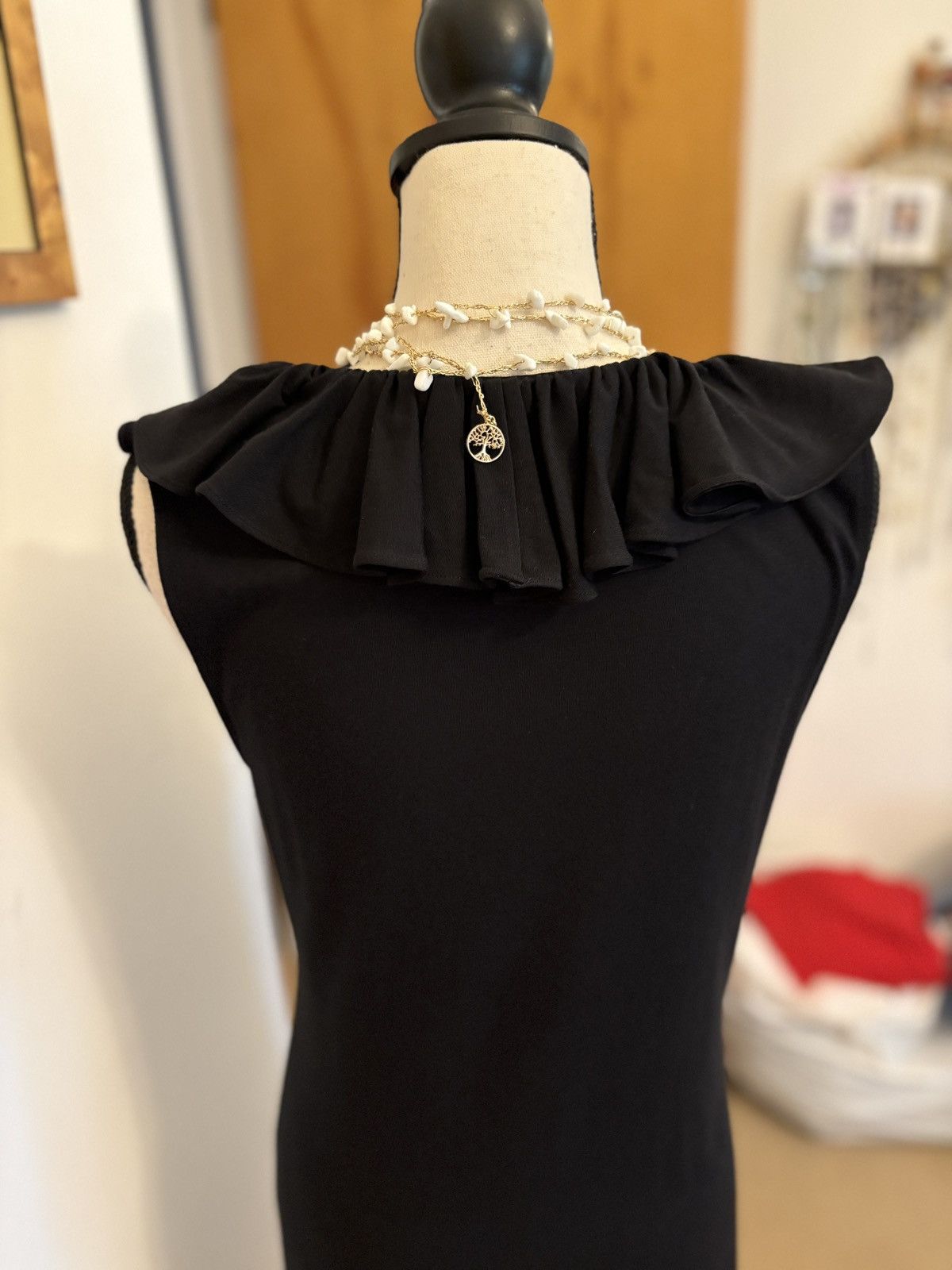Ralph Lauren Ralph Lauren Sleeveless Ruffled V Neck Black Dress Large Size M / US 6-8 / IT 42-44 - 6 Thumbnail