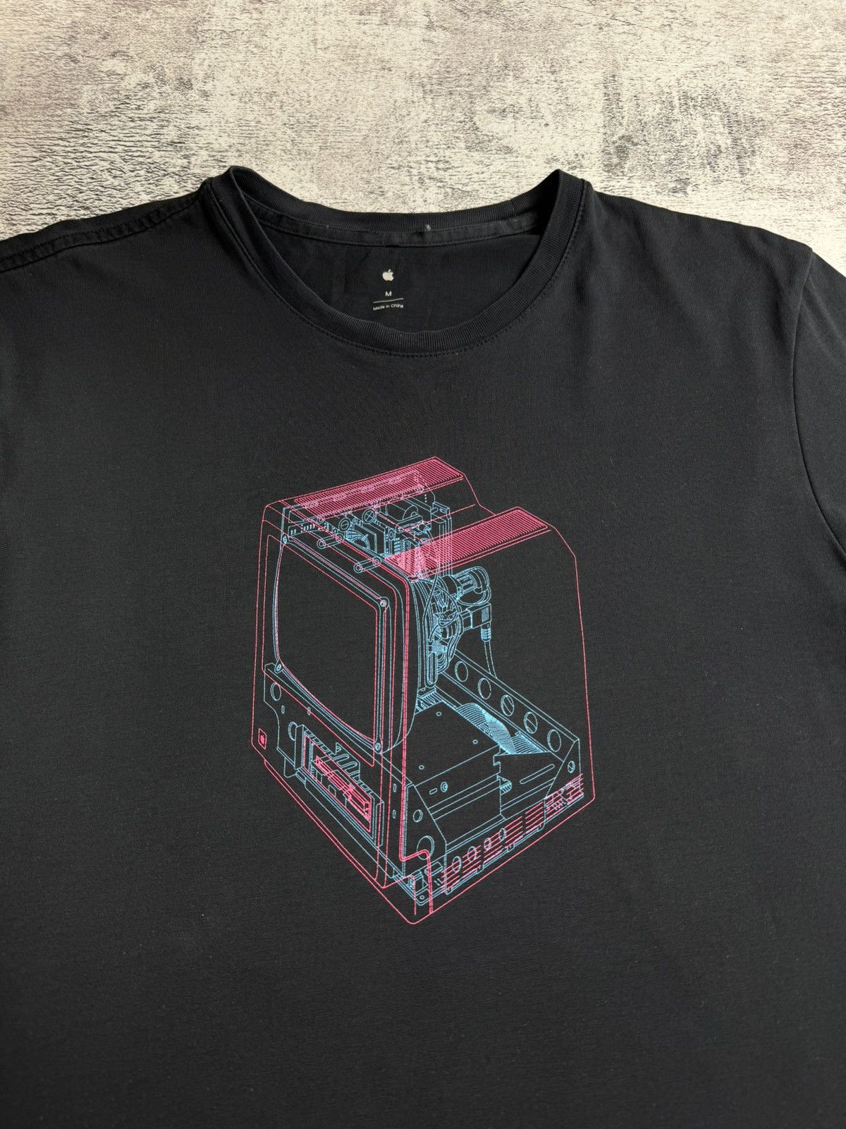 Apple Apple Park Exclusive Mac Neon Macintosh Jersey T Shirt Tee Size US M / EU 48-50 / 2 - 6 Thumbnail