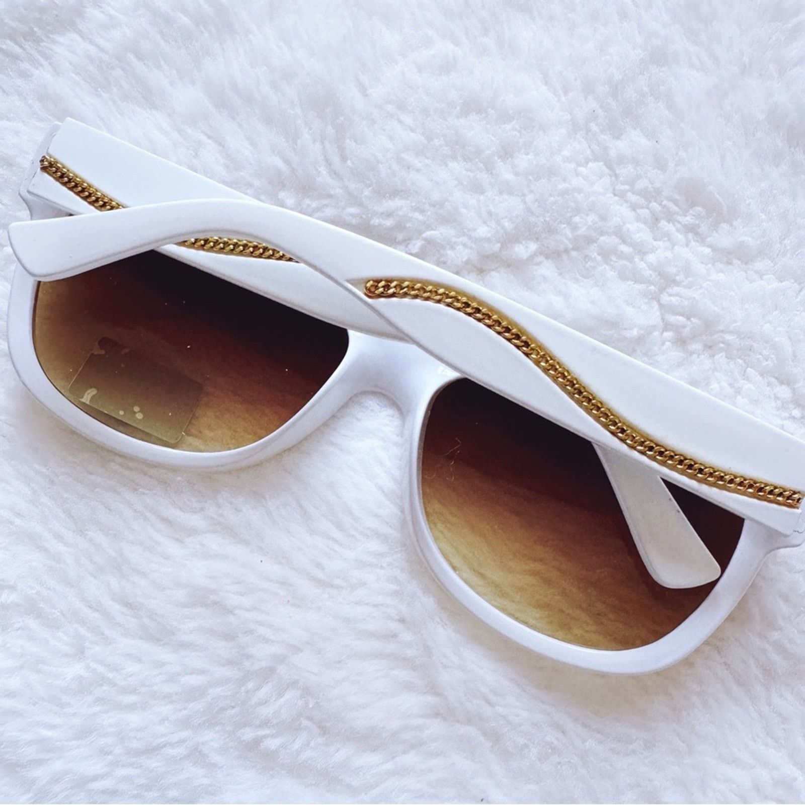 Other Rina White and Gold Sunglasses Size ONE SIZE - 12 Thumbnail
