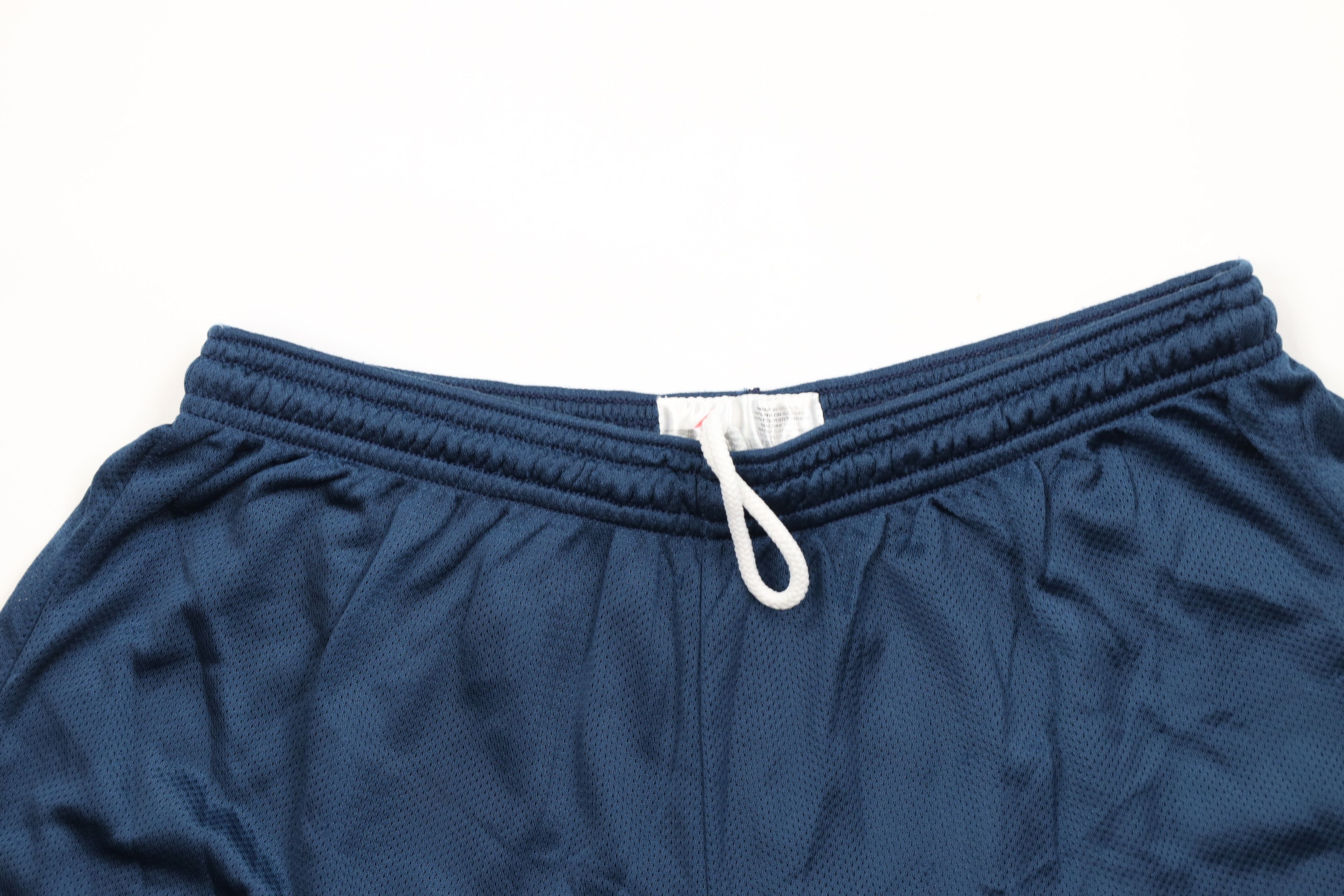 Vintage Vintage 90s Mesh Phys Ed Gym Above Knee Basketball Shorts Size US 34 / EU 50 - 2 Thumbnail