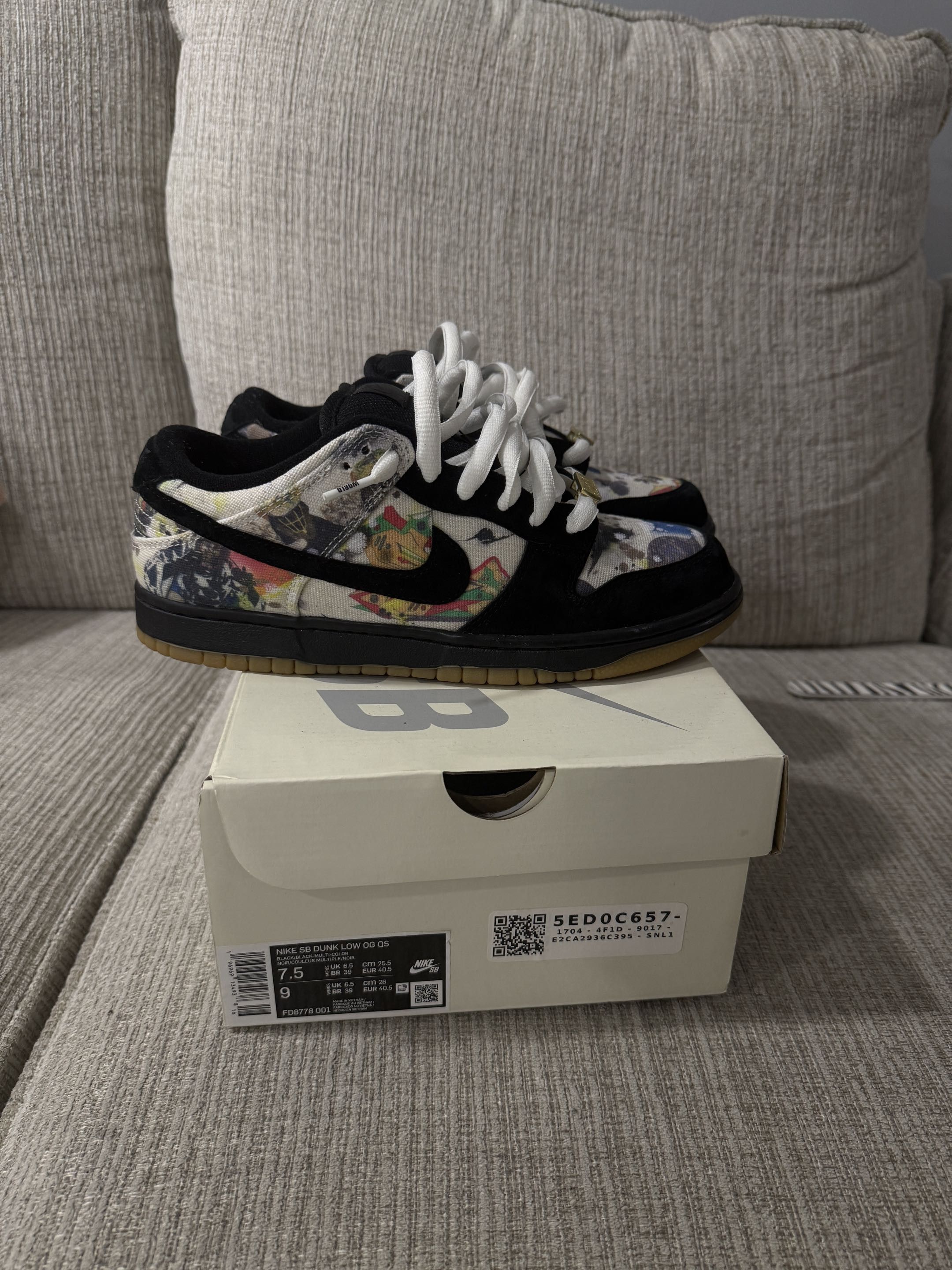 Nike × Supreme Nike Dunk Low Supreme Rammellzee Size US 7.5 / EU 40-41 - 2 Thumbnail
