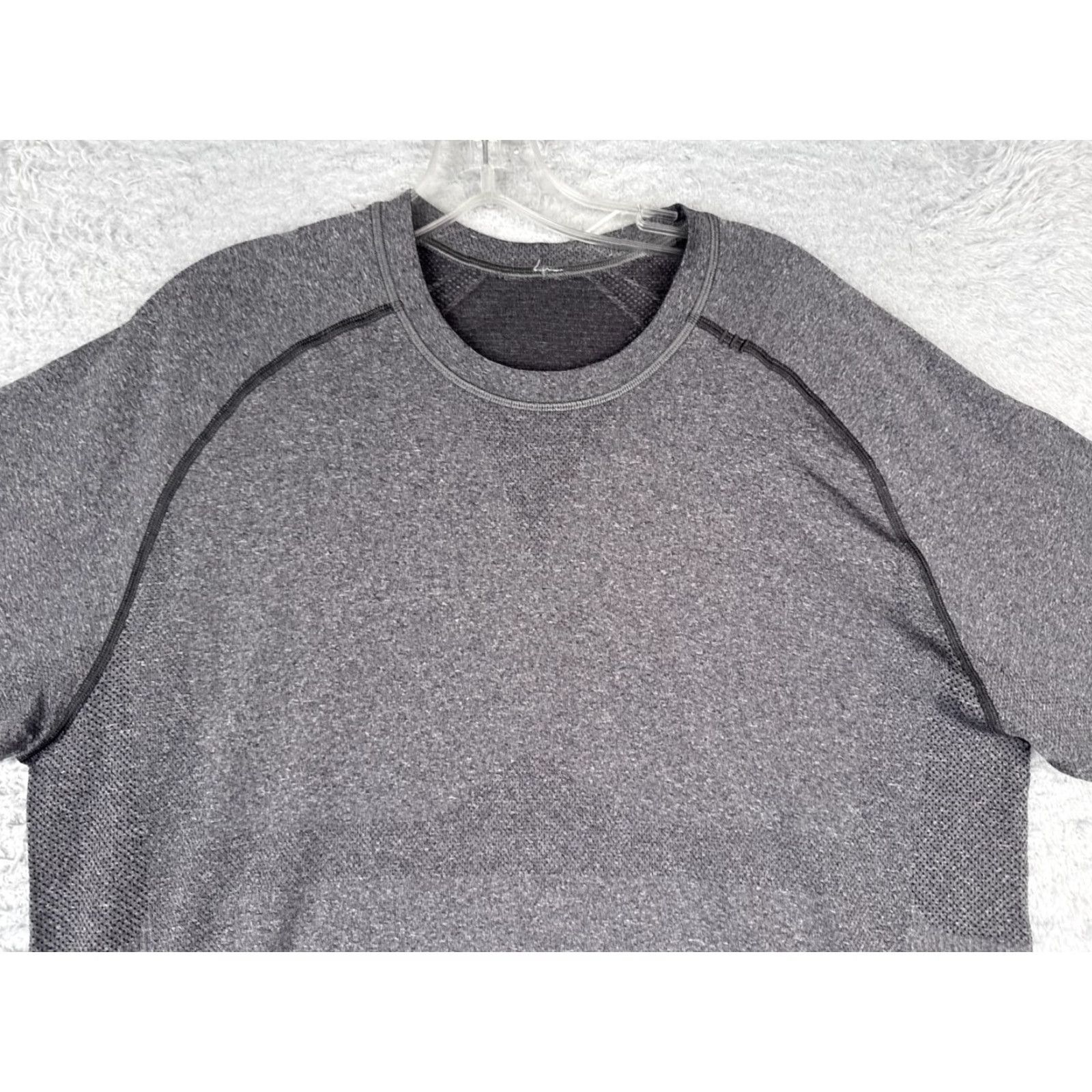 Lululemon Lululemon Metal Vent Tech Shirt Men XL Gray Long Sleeve Crew Neck Performance Athletic Training Running Yoga Baseball? Size US XL / EU 56 / 4 - 4 Thumbnail