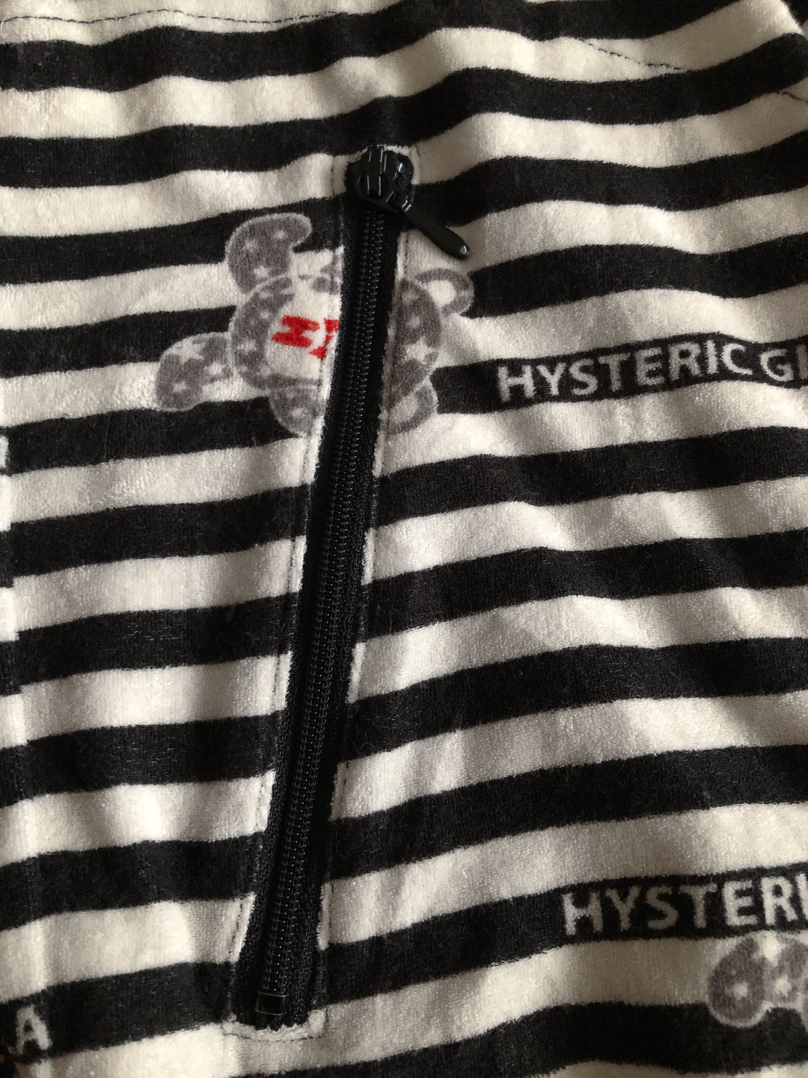 Hysteric Glamour RARE🔥HYSTERIC BEAR FULLPRINT VELVET FLEECE ZIPPER HOODIE Size S / US 4 / IT 40 - 9 Thumbnail