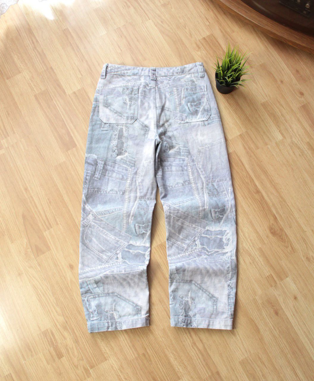 Jaded London 🔥 Jaded London Skate Fit Graphic Distressed Pants Denim Y2K Size US 32 / EU 48 - 1 Thumbnail