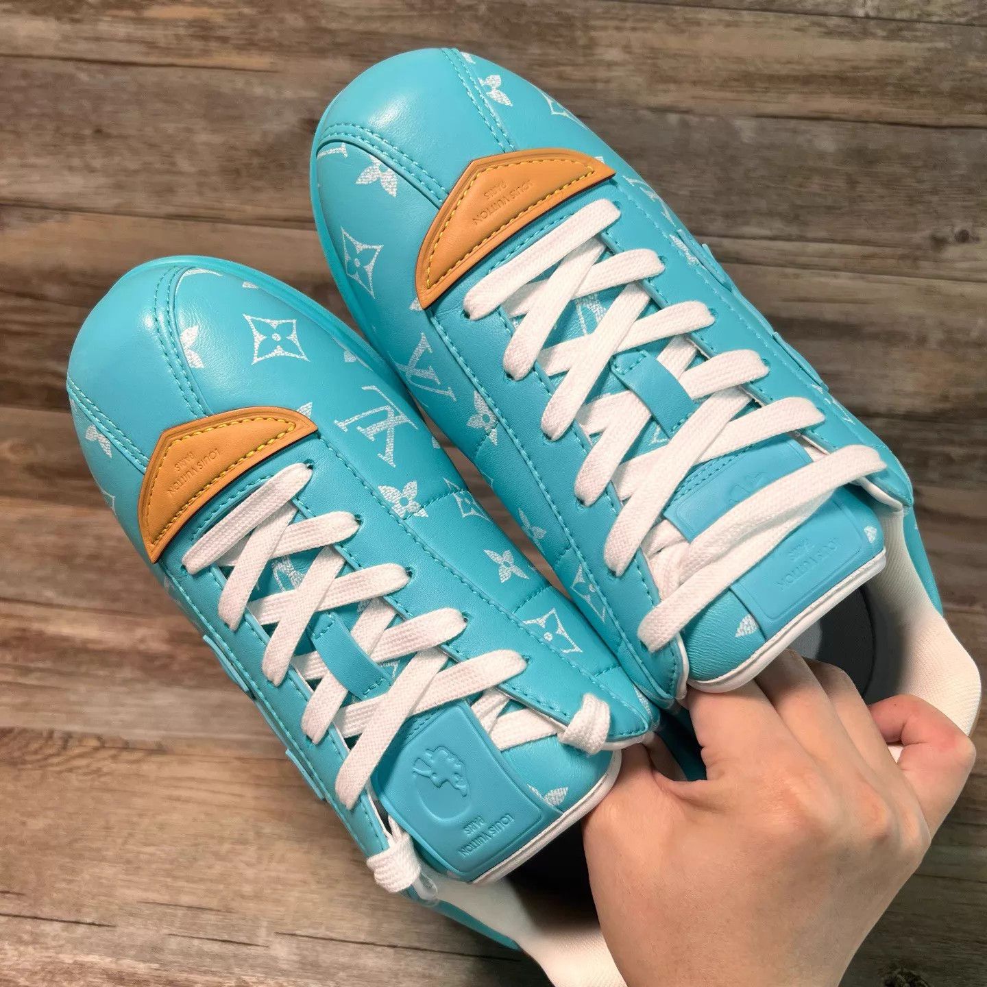 Louis Vuitton LV x Nigo Buttersoft Gump Tiff Blue WB Logo UK7.5/41.5 BNIB Size US 8.5 / EU 41-42 - 5 Thumbnail