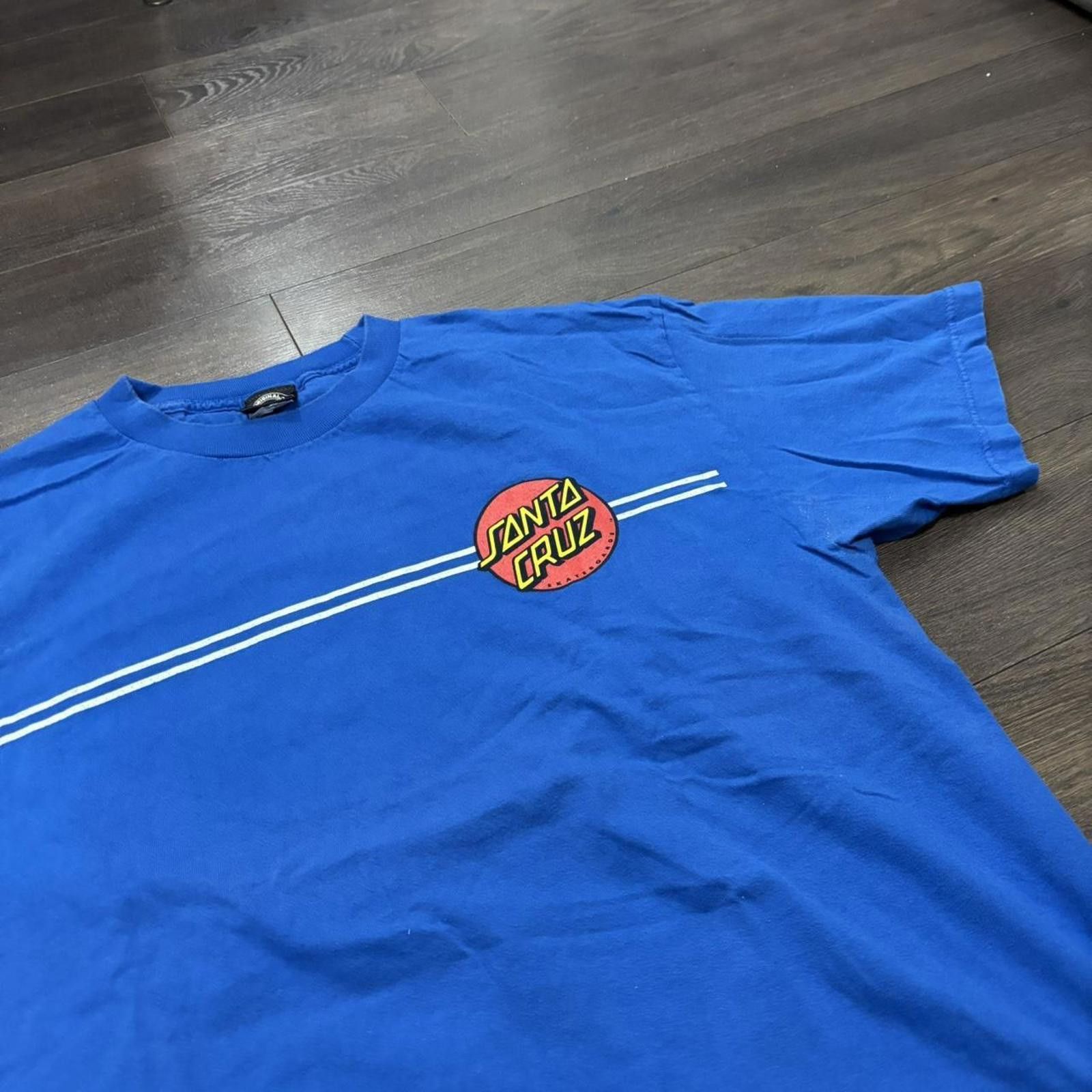 Santa Cruz Skateboards vintage Santa Cruz t shirt 00s XL Size US XL / EU 56 / 4 - 1 Thumbnail