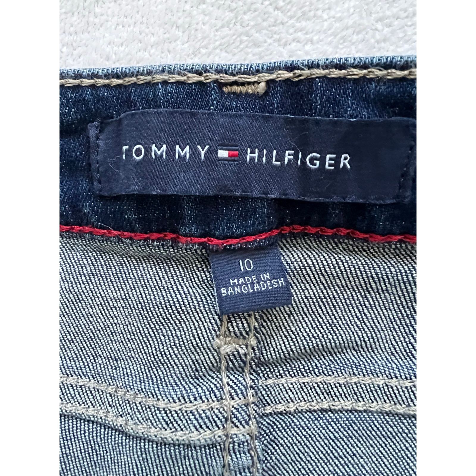 Tommy Hilfiger Tommy Hilfiger Dark Wash Midrise Skinny Jeans Size 10 Size 32" / US 10 / IT 46 - 4 Thumbnail