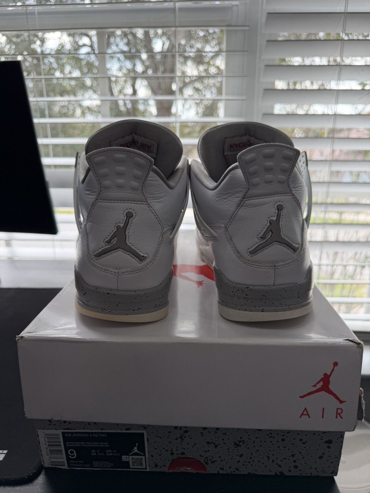 Jordan Brand Air Jordan Retro 4 White Oreo Size US 9 / EU 42 - 4 Thumbnail