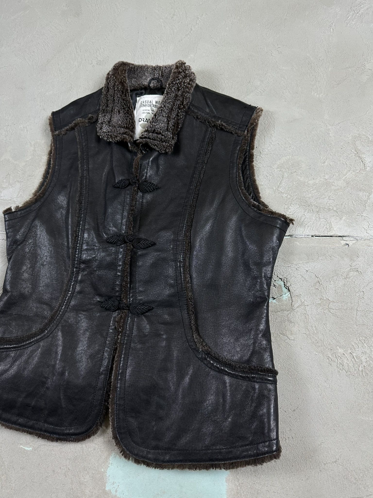 Japanese Brand 90s Vintage Leather Avant Garde Vest Size M / US 6-8 / IT 42-44 - 3 Thumbnail