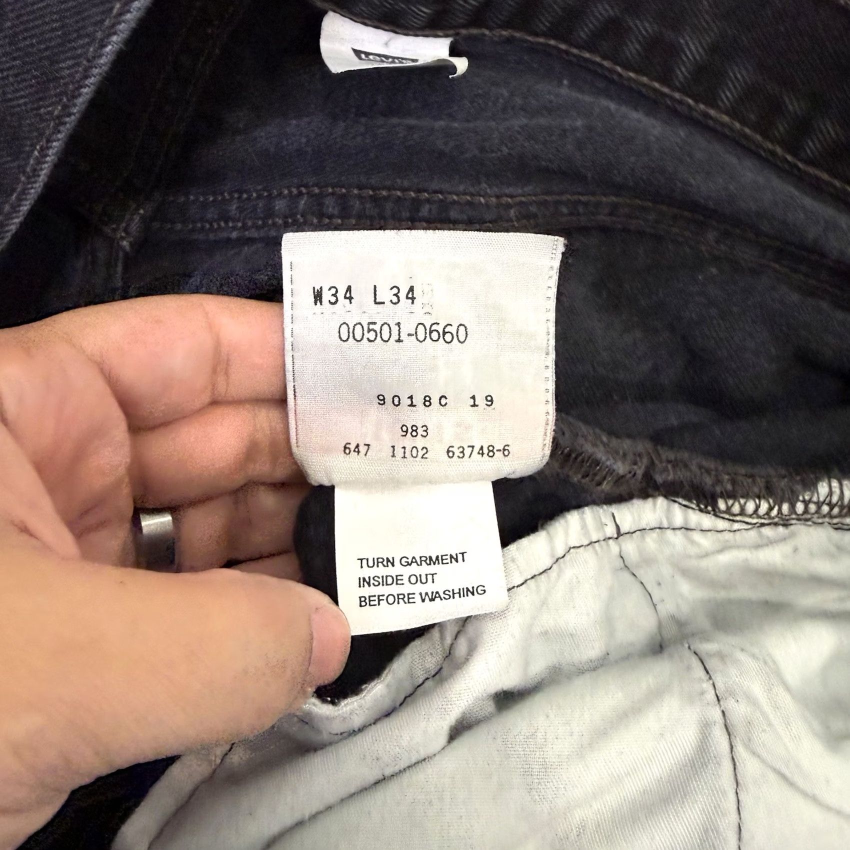 Levi's VINTAGE Levi's 501 Jeans 32 Black 90s Straight Leg Denim Minimalist 32x32 Mens Jeans 90s Vintage Levi's 501 Series Black Denim Straight Size US 30 / EU 46 - 6 Thumbnail