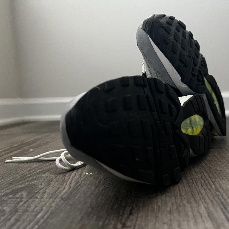 Nike NIKE • Air Max 95 "2019 Wolf Grey" (7M) Size US 7 / EU 40 - 9 Thumbnail