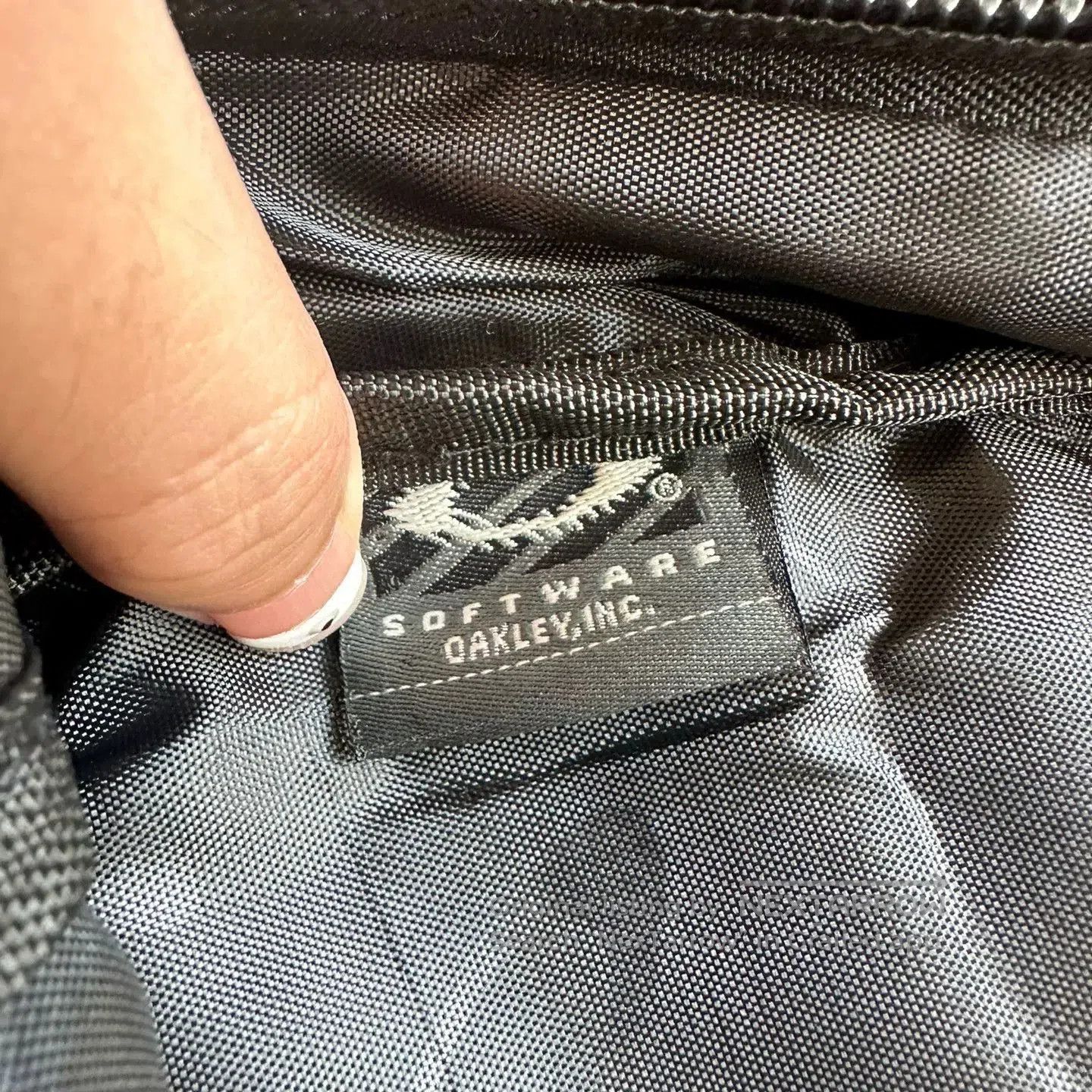 Vintage Vintage Oakley Tactical Backpack Archive. Size ONE SIZE - 7 Thumbnail