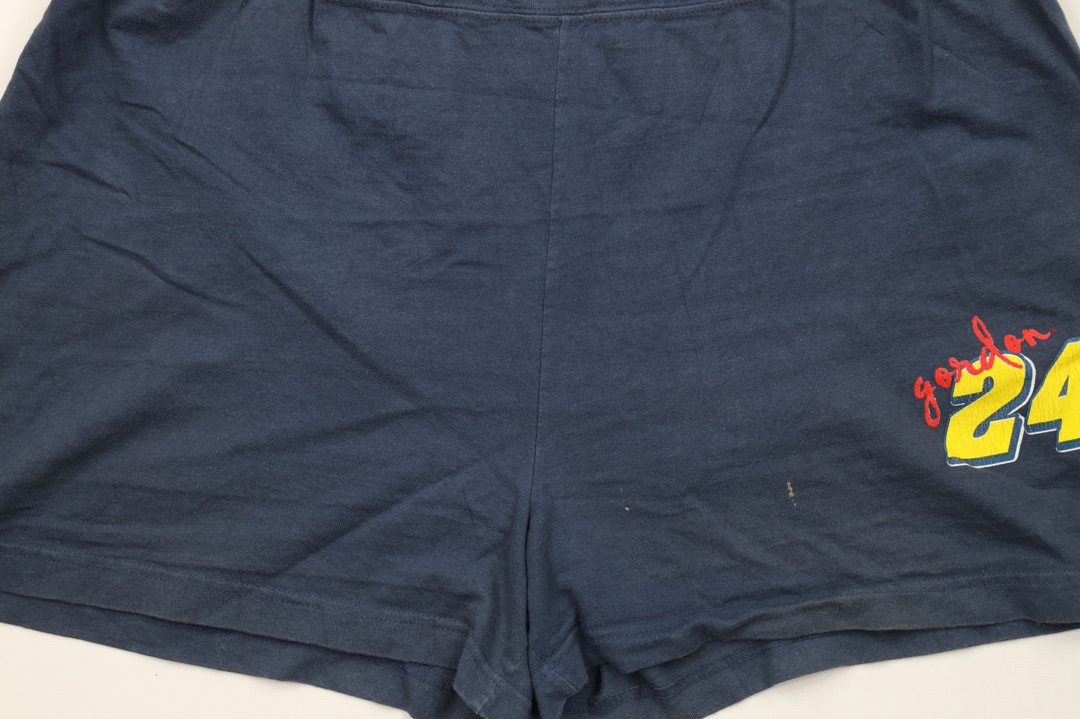 Vintage Vintage Y2K 2005 NASCAR Jeff Gordon Racing Short Shorts Size 32" / US 10 / IT 46 - 3 Thumbnail