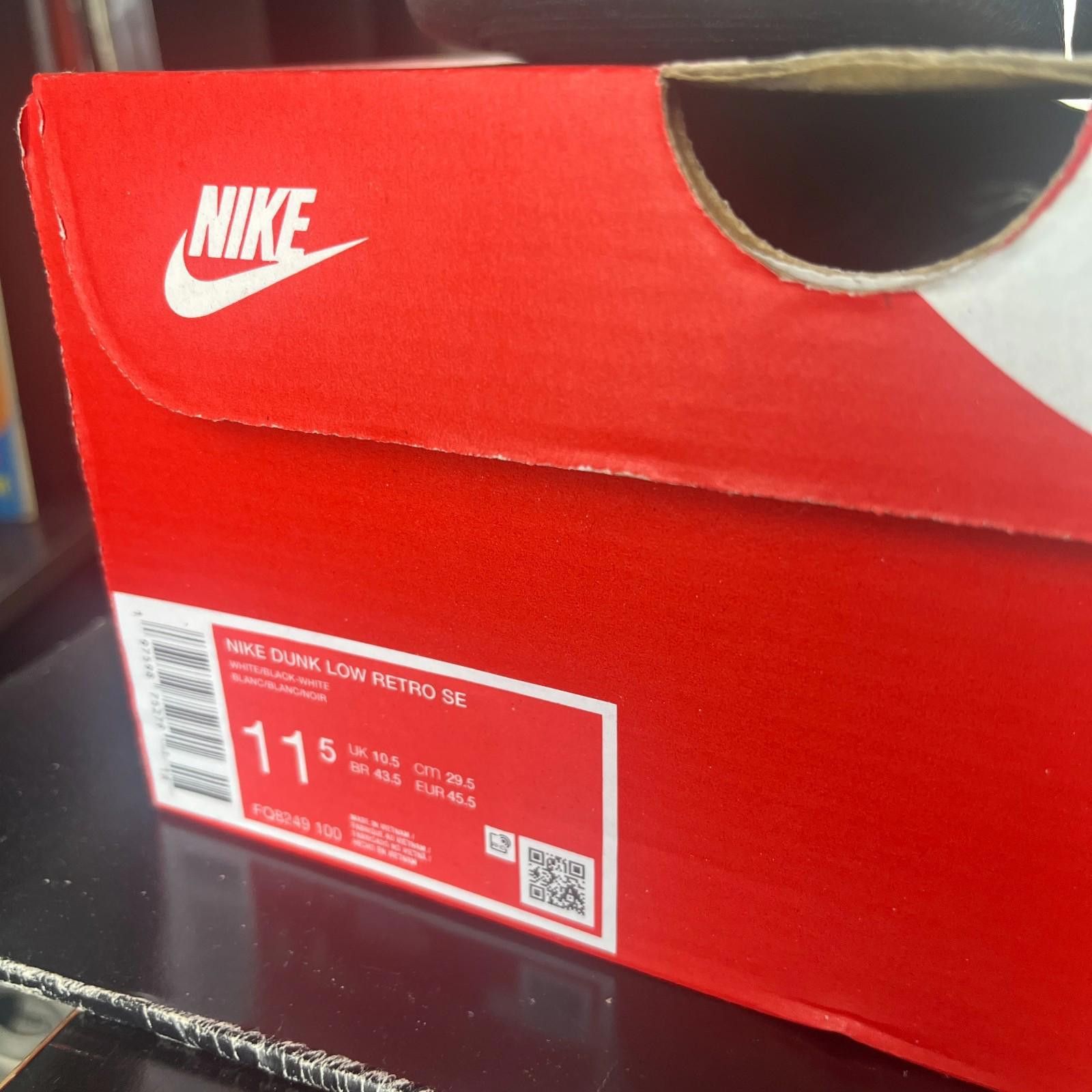 Nike Nike Panda Black White Dunk Low Retro SE 11.5 Size US 11.5 / EU 44-45 - 7 Thumbnail