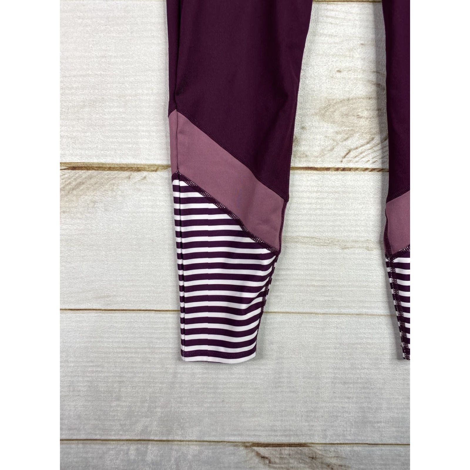 Vintage VINTAGE Joy Lab Leggings Womens M Purple Striped Gym Workout Pants Pocket Stretch Size 32" / US 10 / IT 46 - 2 Thumbnail