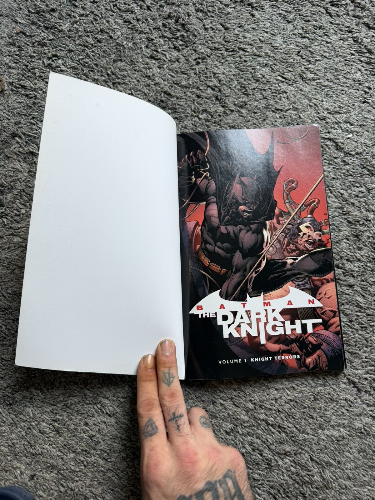 DC Comics 2012 DC Comics Batman The Dark Knight Vol. 1 Knight Terrors Size ONE SIZE - 4 Thumbnail