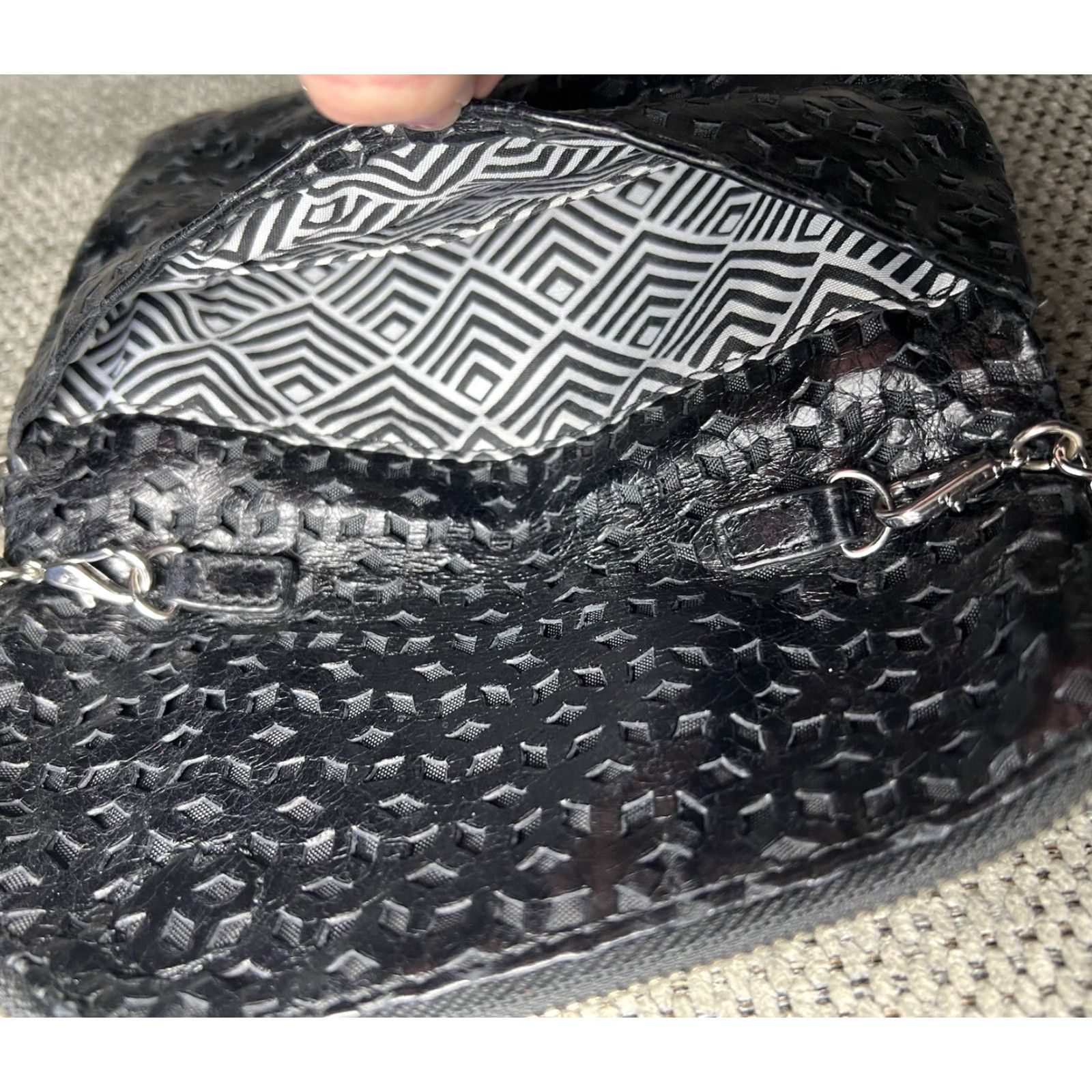 Vintage Hobo Crossbody Bag Small Black Leather Removable Chain Strap Clutch Folded Size ONE SIZE - 5 Thumbnail