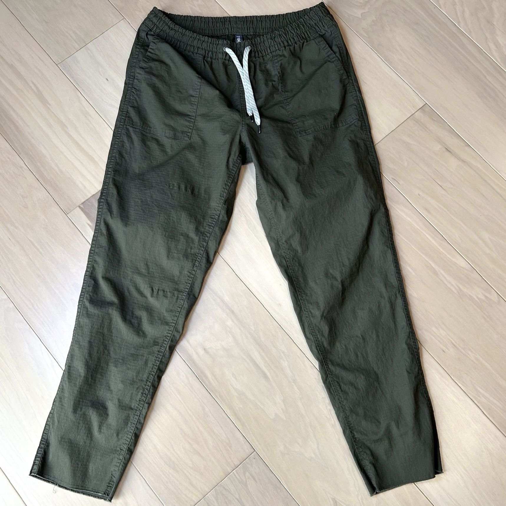 Vuori Vuori Ripstop Ankle Pants Women M Green Cotton Blend Twist: Drawstring, Elastic Waist, Pockets Size 32" / US 10 / IT 46 - 2 Thumbnail