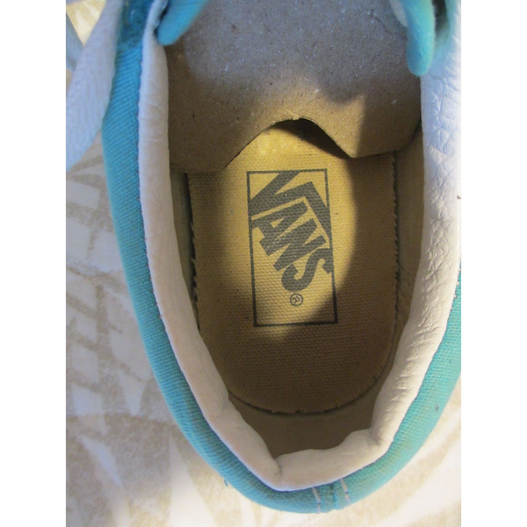 Vans Vans Old Skool Turquoise & White Lace-Up Sneakers Womens siz Size US 7 / IT 37 - 2 Thumbnail