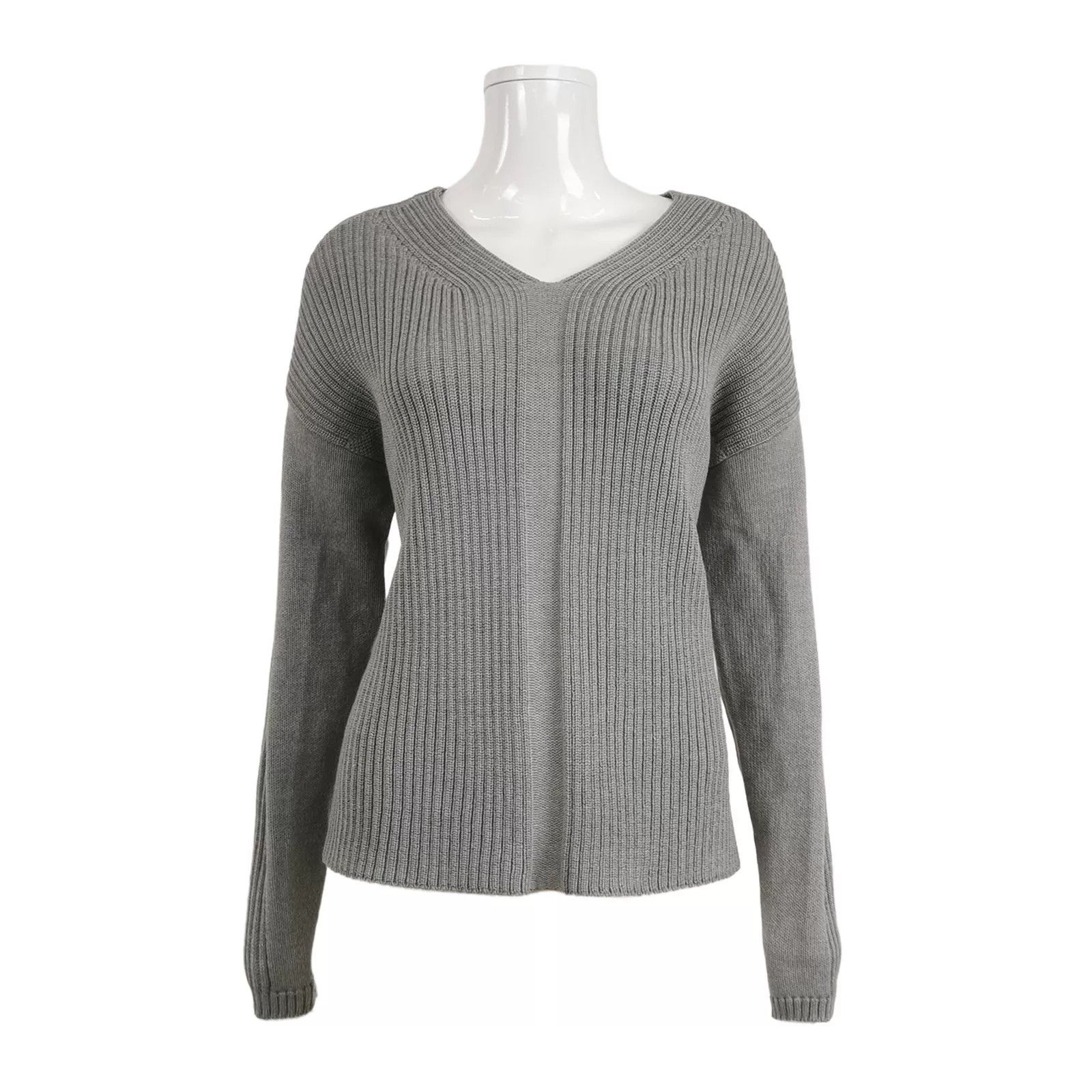 Canada Goose Canada Goose Wool Solid V-Neck Sweater S Size US S / EU 44-46 / 1 - 1 Thumbnail