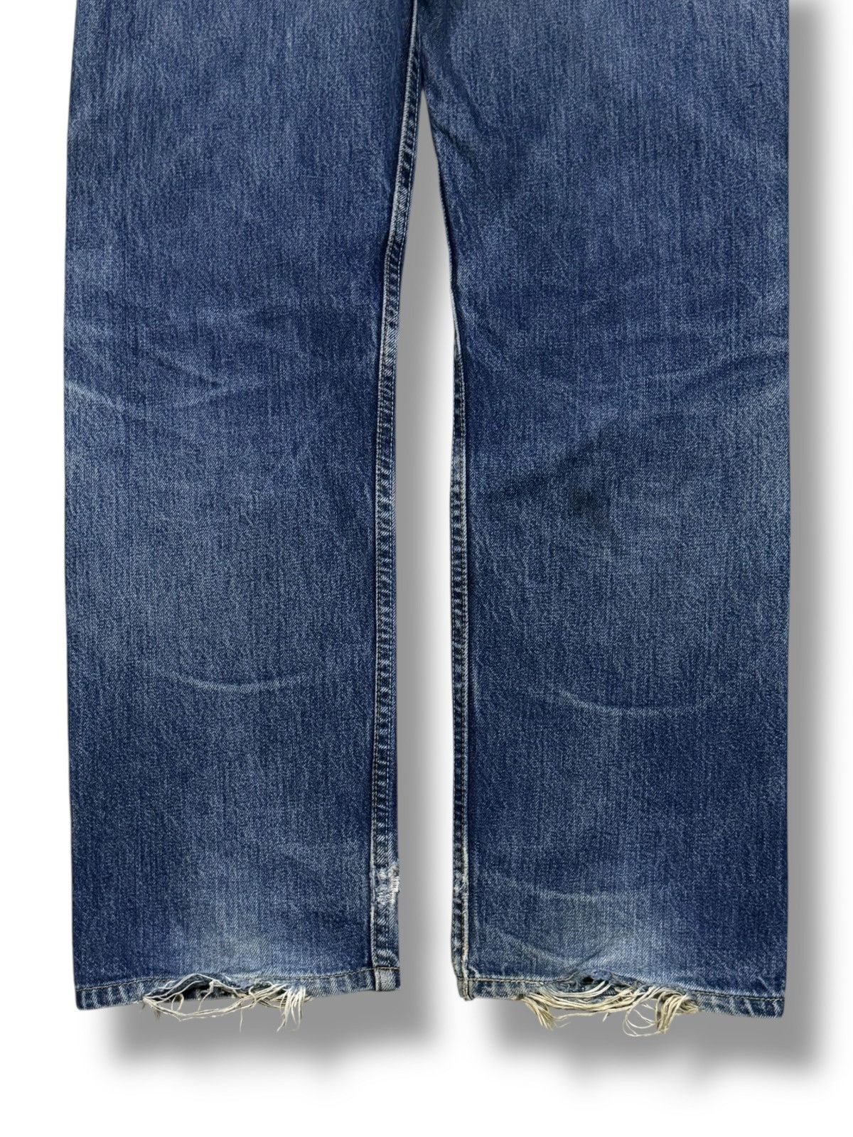 Levi's Vintage 90s Levi’s 501 Made in USA Distressed Denim Jeans 31 Size US 31 - 6 Thumbnail