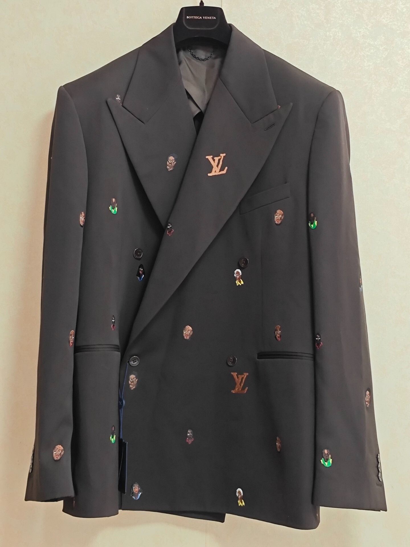 Louis Vuitton Louis Vuitton Pharrell Portrait Embroidery Jacket Size US XXL / EU 58 / 5 - 1 Thumbnail