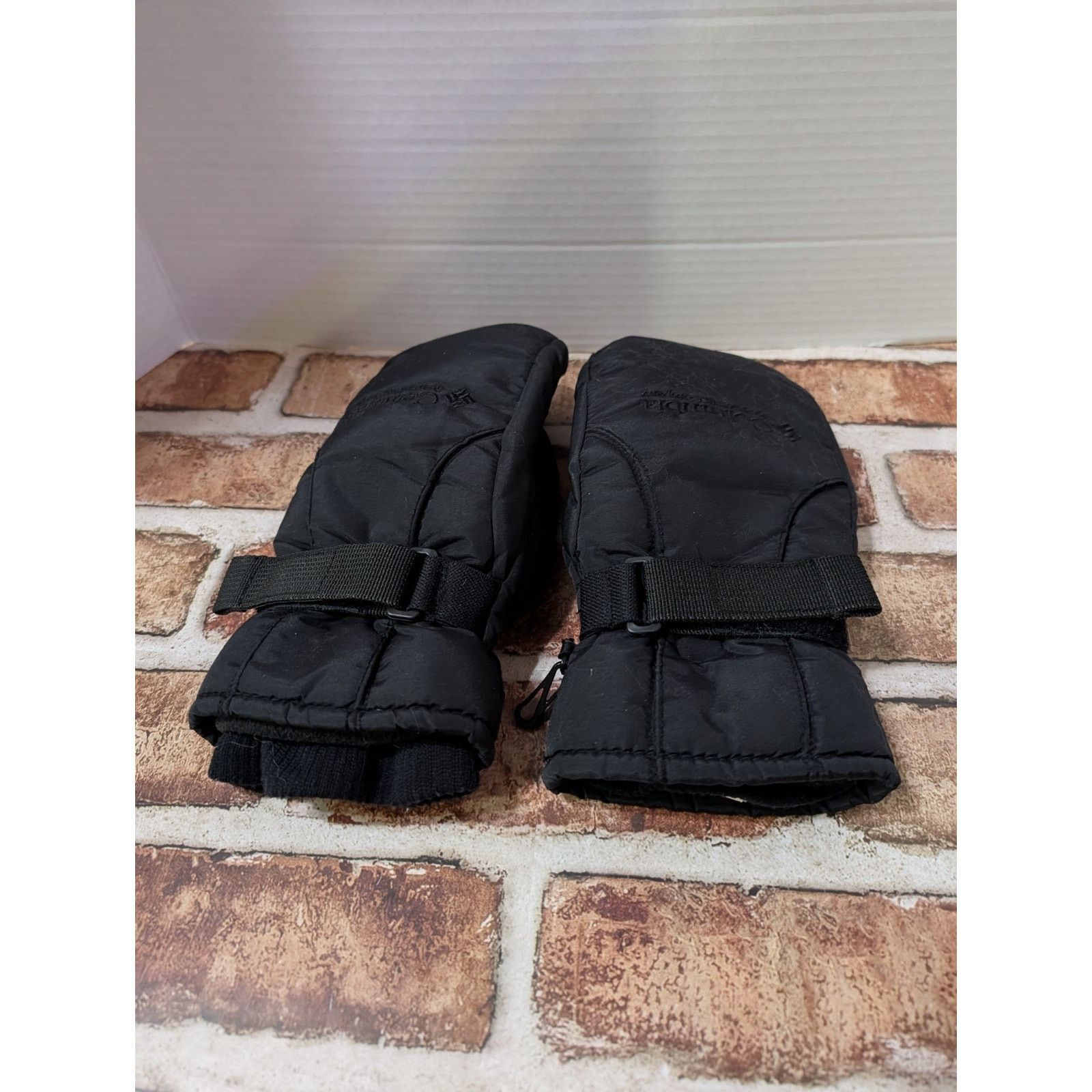 Columbia Columbia Black Mittens Ski Snow Winter Women Medium Preloved Size ONE SIZE - 3 Thumbnail