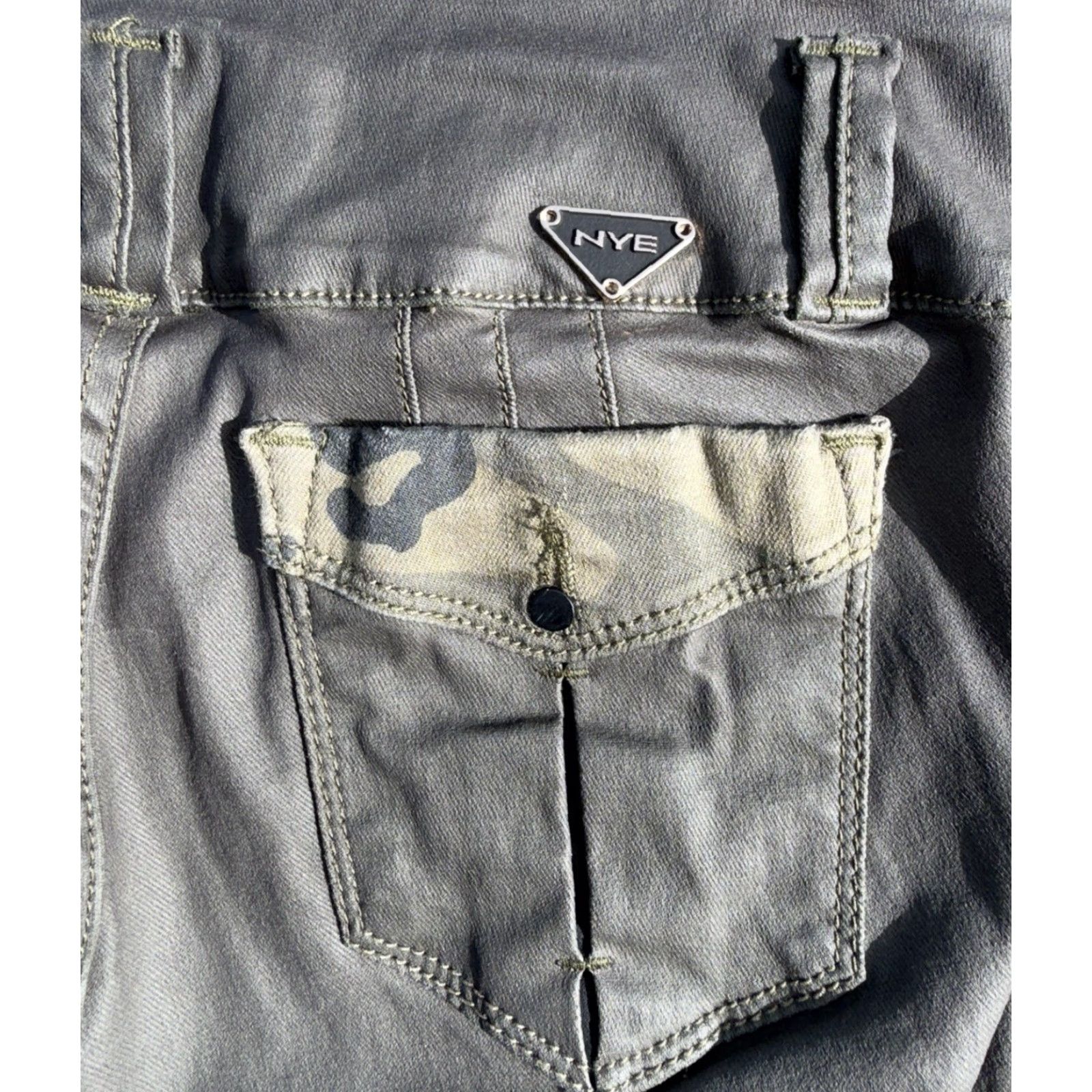 Olive NYE Womens Army Skinny Jeans 14 Olive Green Military Green Size 14 Regular Womens Jeans NYE Army Green Skinny Jeans 14 Size 26" / US 2 / IT 38 - 3 Thumbnail