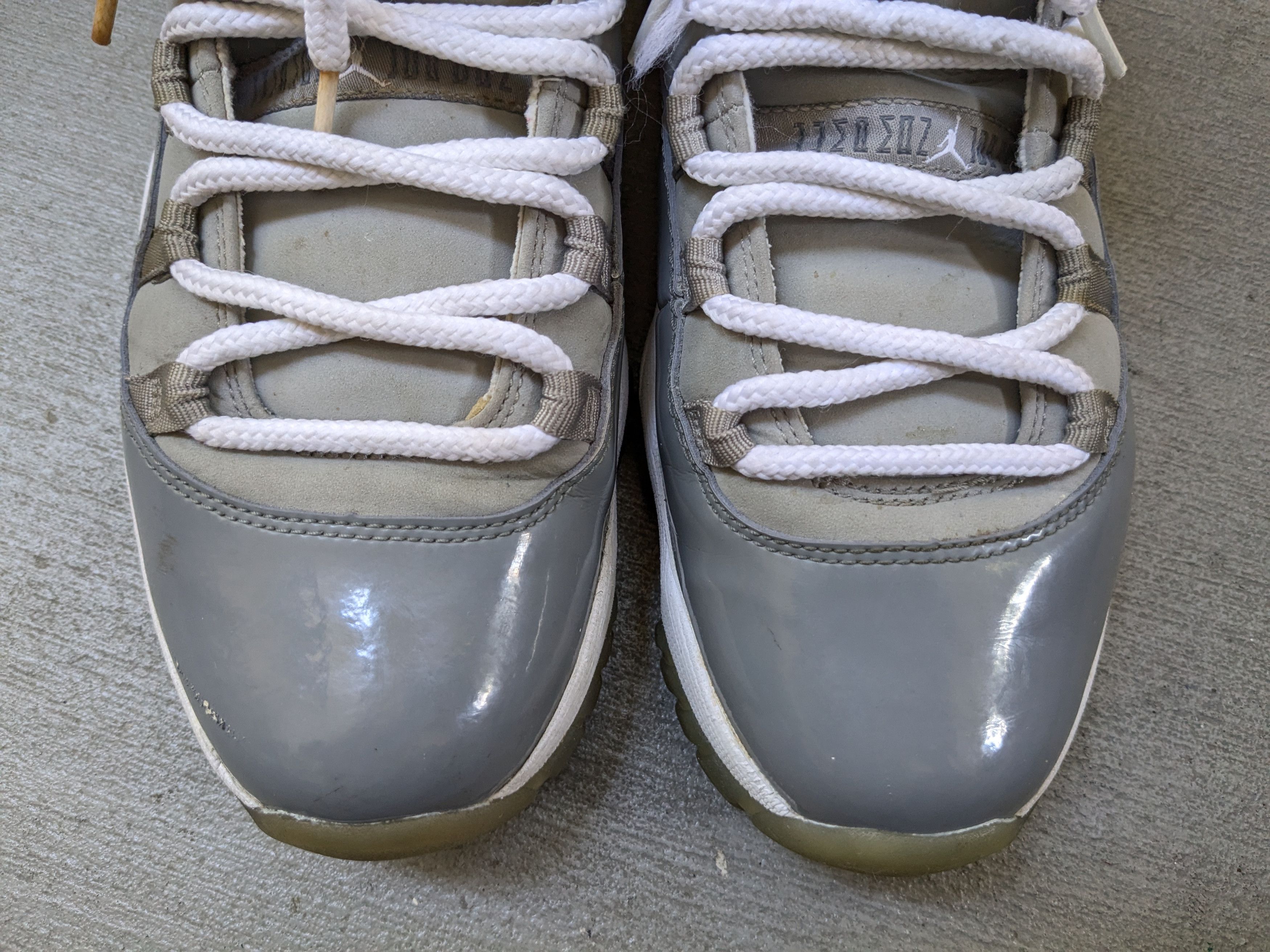 Jordan Brand Nike Air Jordan 11 Retro Cool Gray 2010 Men 7.5 378037-001 Size US 7.5 / EU 40-41 - 4 Thumbnail