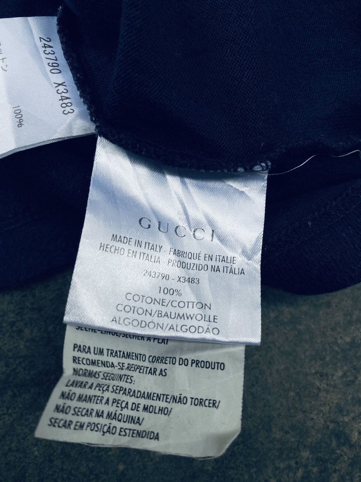 Gucci Vintage Gucci V-Neck Faded Tees Size US S / EU 44-46 / 1 - 10 Thumbnail