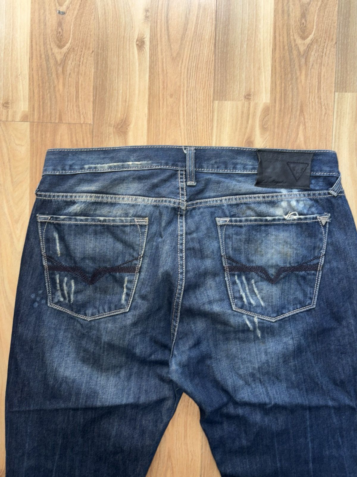 Guess VTG Guess LosAngeles BritRocker Jeans Size 36x34 Distressed Size US 36 / EU 52 - 10 Thumbnail