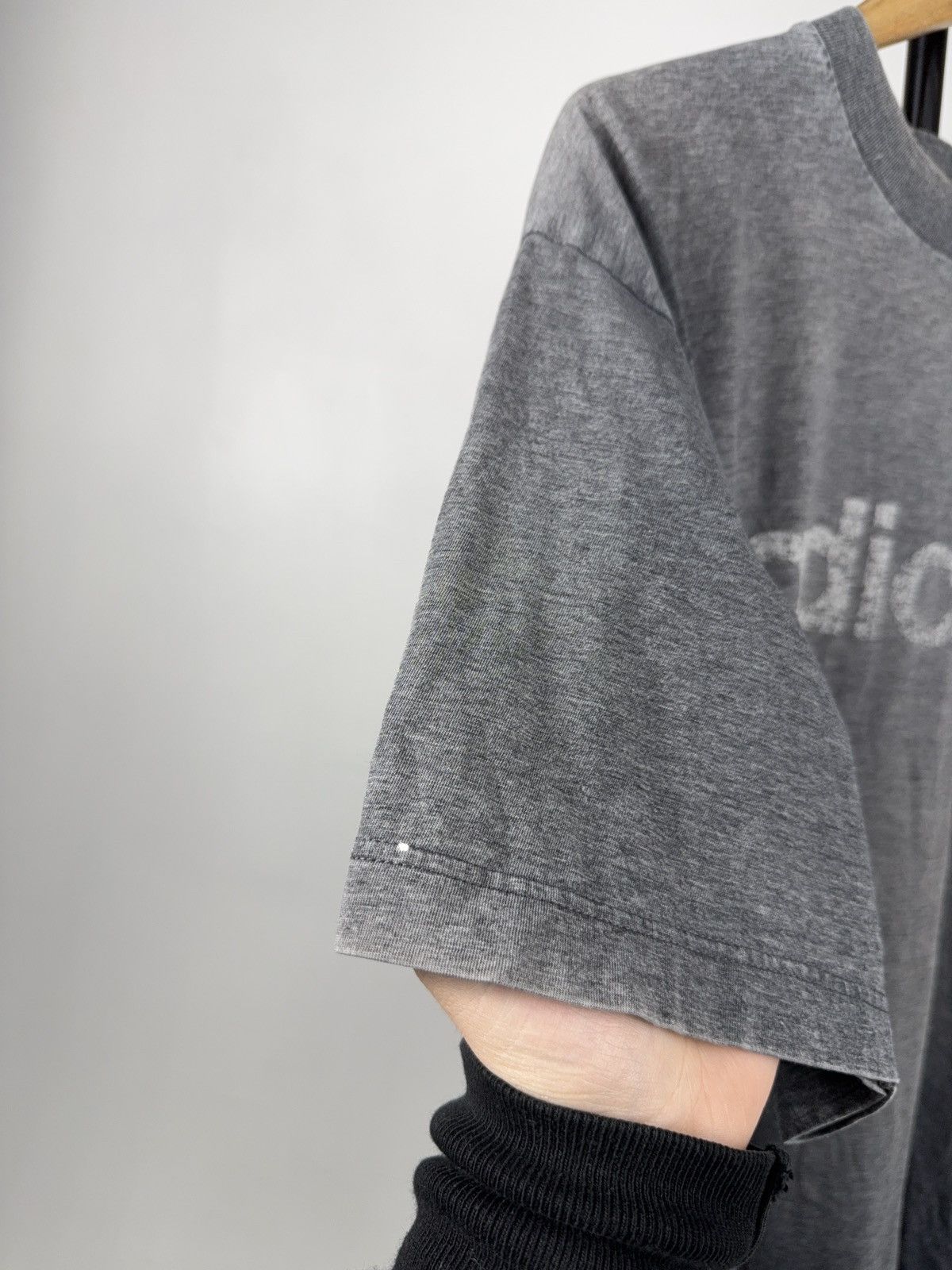 Adidas Vintage 90s Adidas Distressed Faded Logo Grey Boxy T-Shirt Size US XL / EU 56 / 4 - 4 Thumbnail